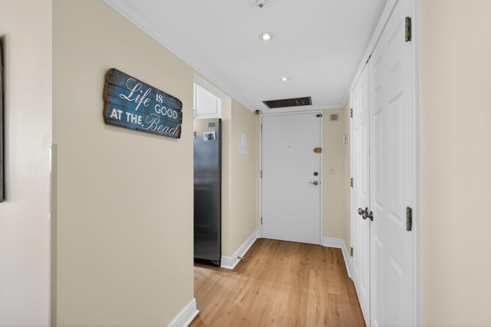 5440 N Ocean #1006 Riviera Beach, FL 33404
