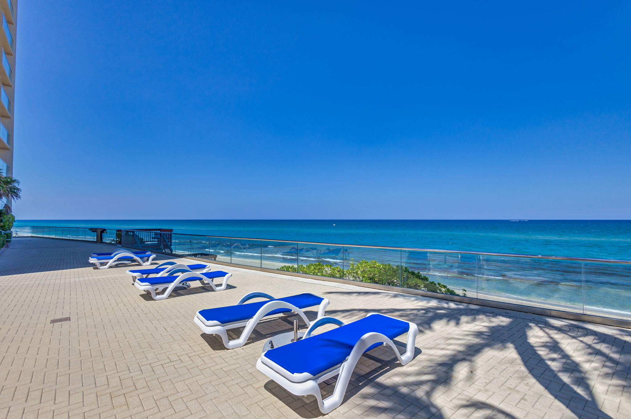 5440 N Ocean #1006 Riviera Beach, FL 33404
