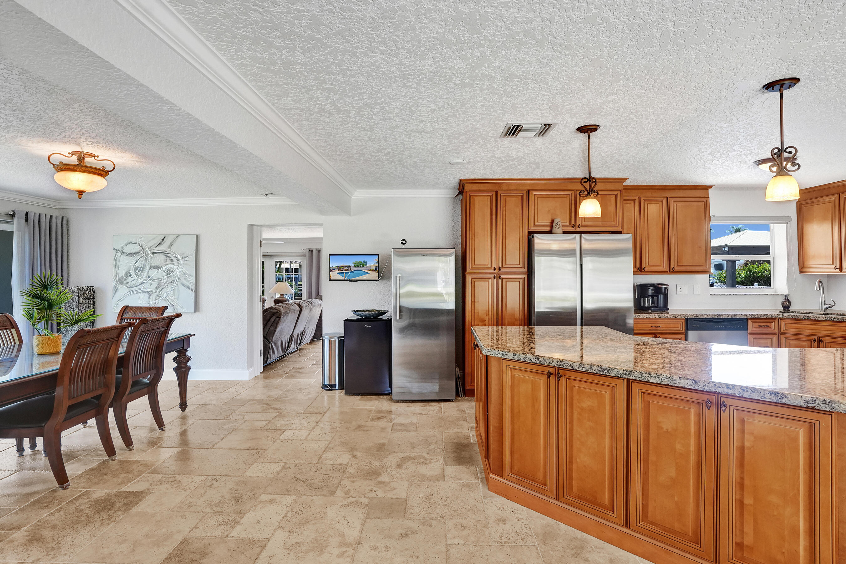 700 SE 5th Pompano Beach, FL 33060