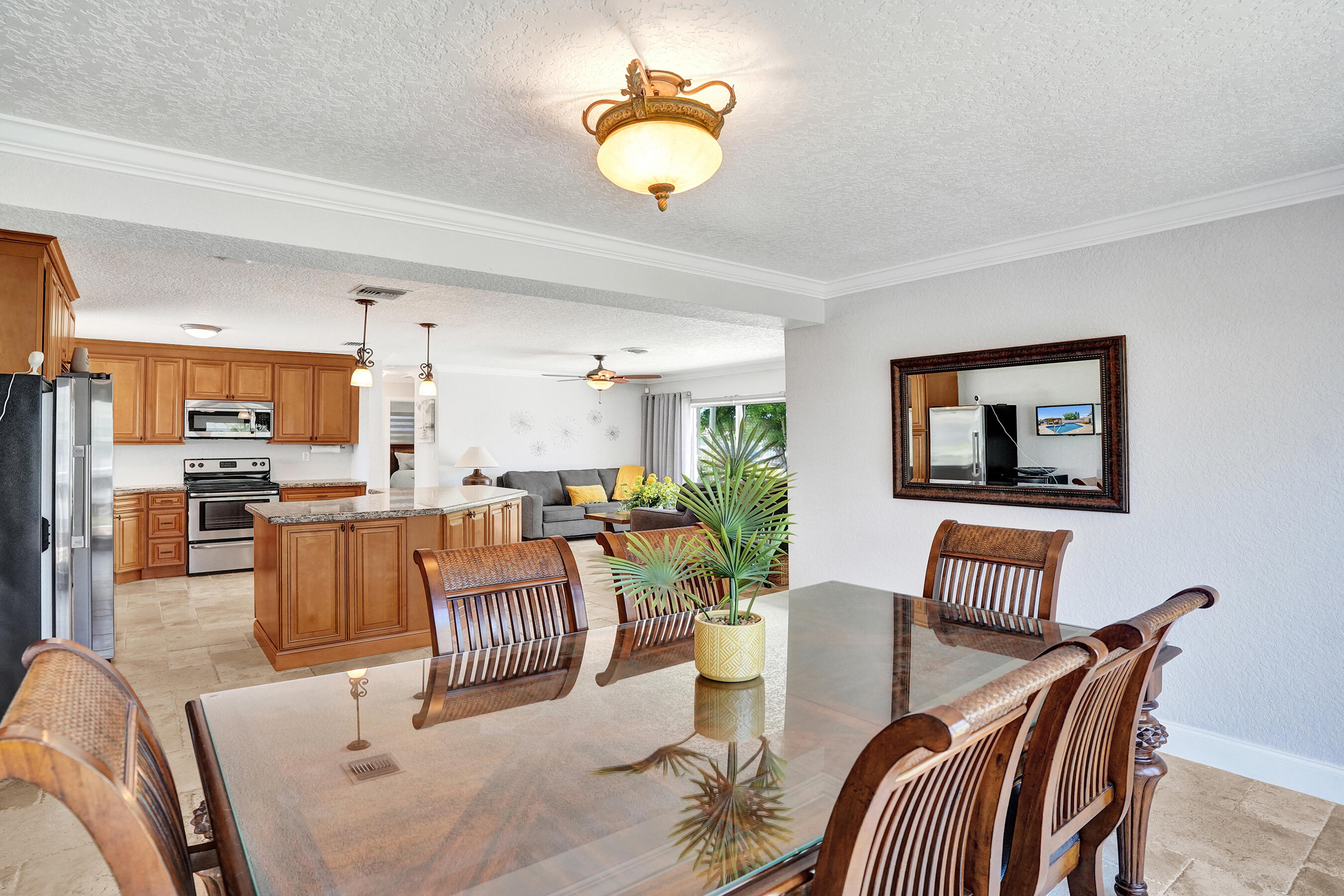700 SE 5th Pompano Beach, FL 33060