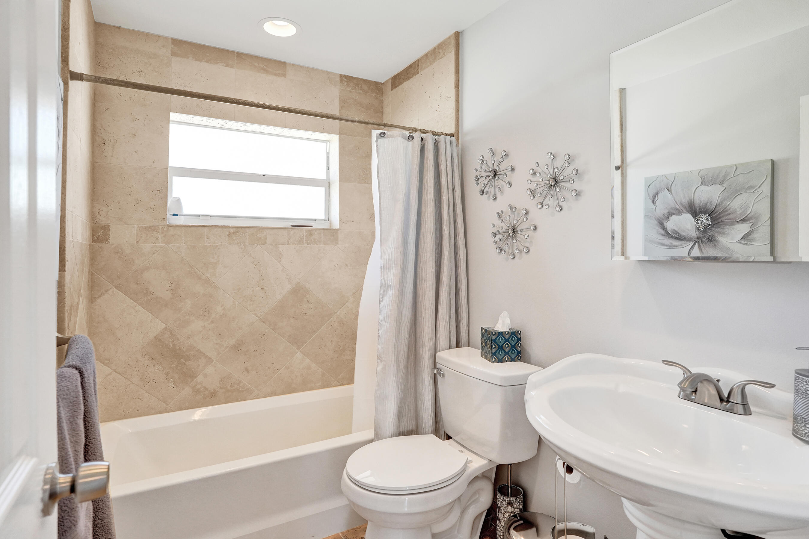 700 SE 5th Pompano Beach, FL 33060