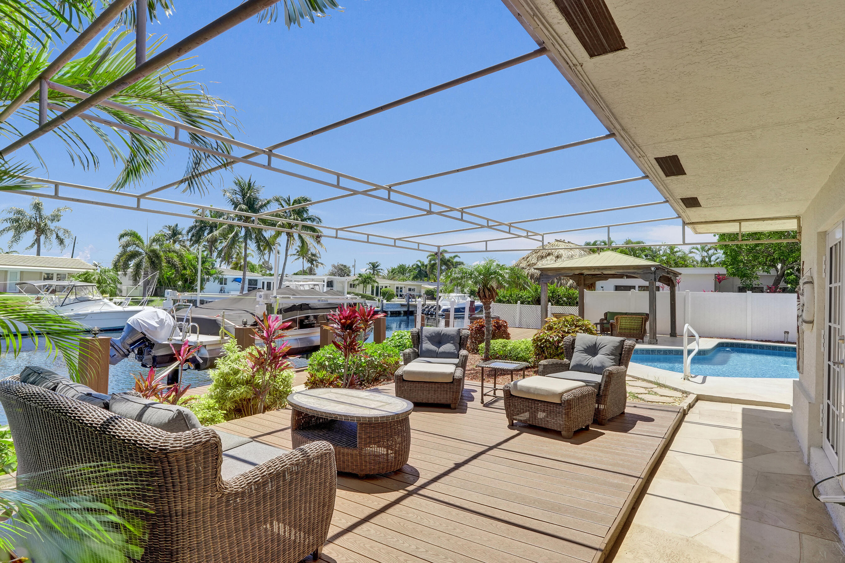 700 SE 5th Pompano Beach, FL 33060