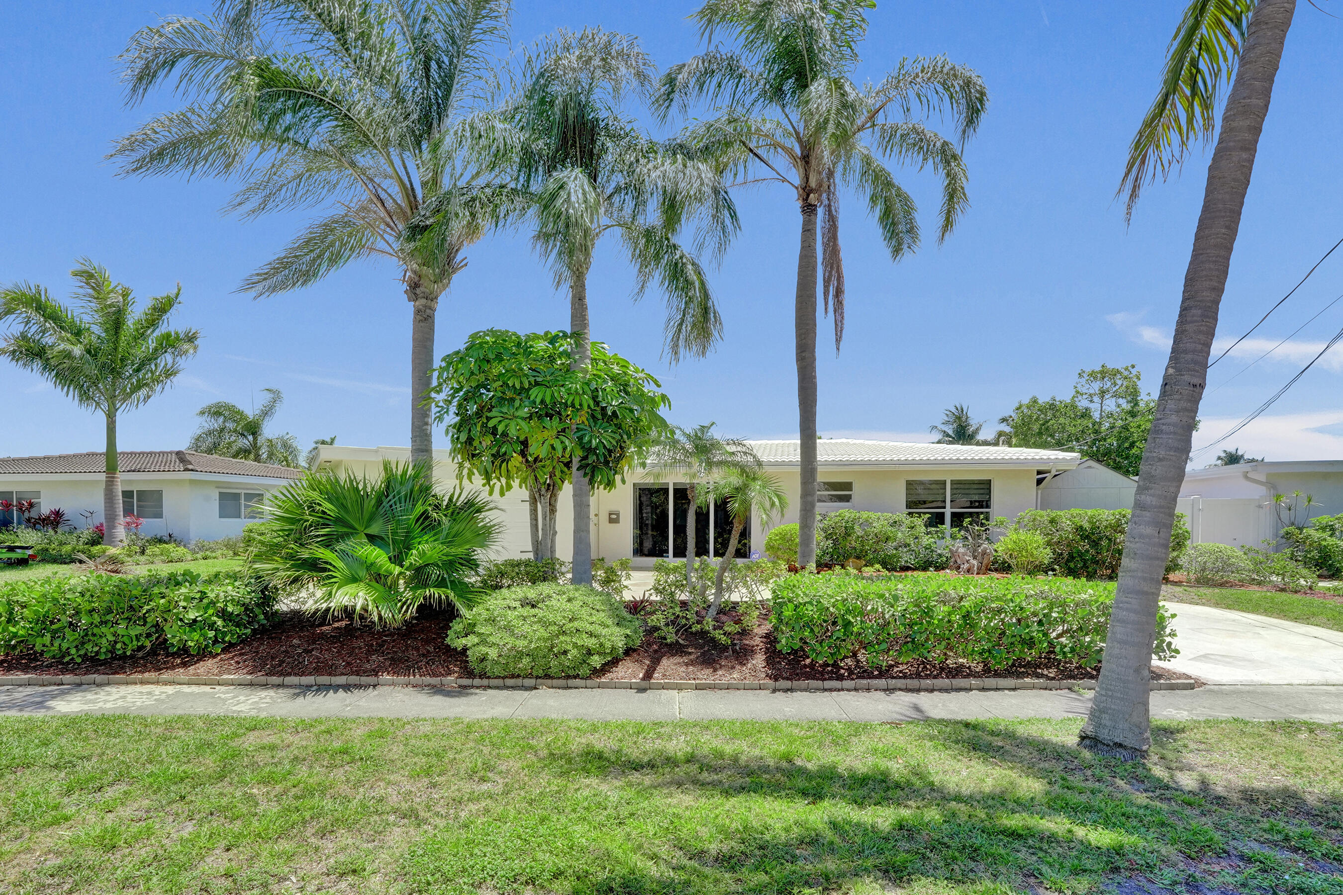 700 SE 5th Pompano Beach, FL 33060