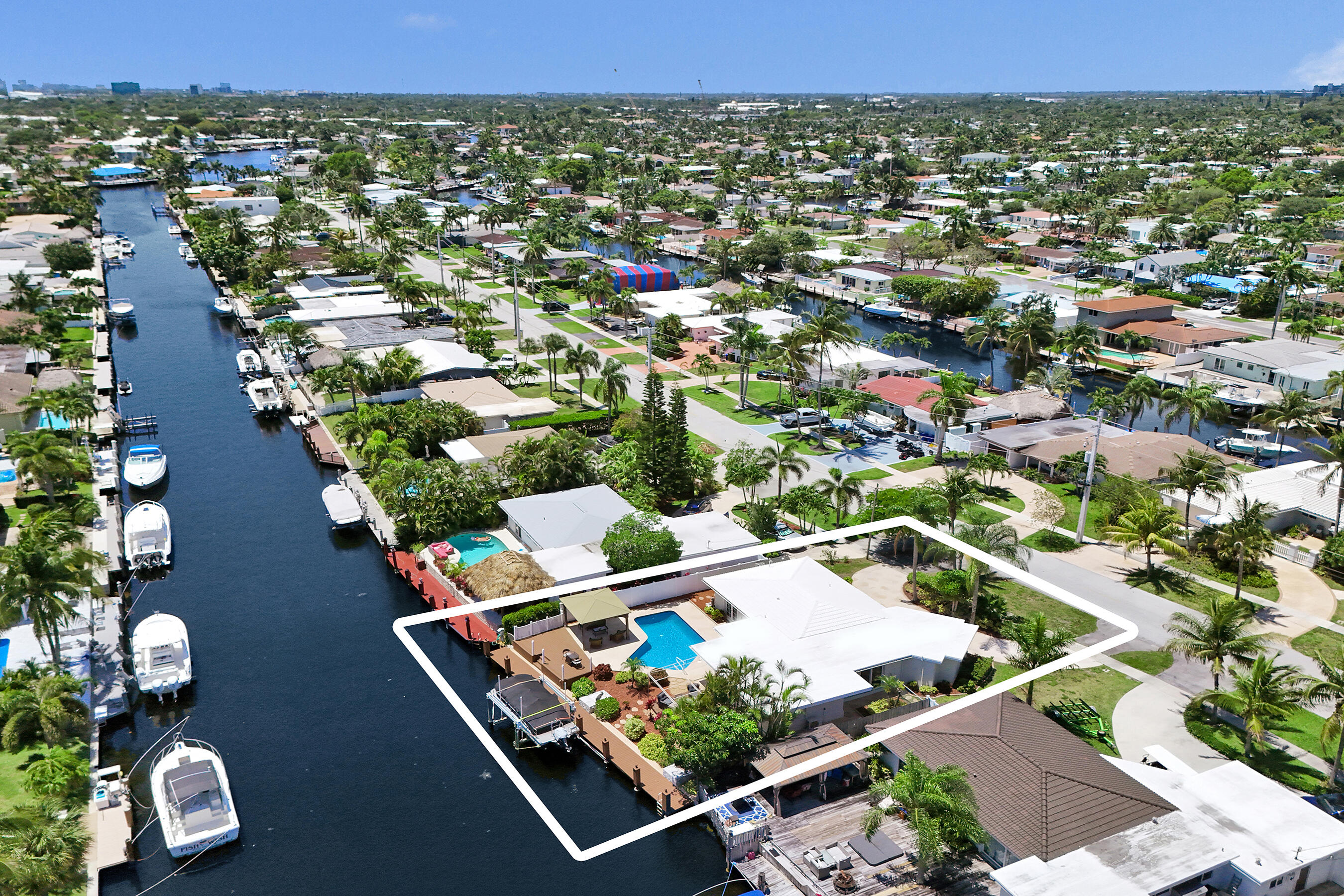 700 SE 5th Pompano Beach, FL 33060
