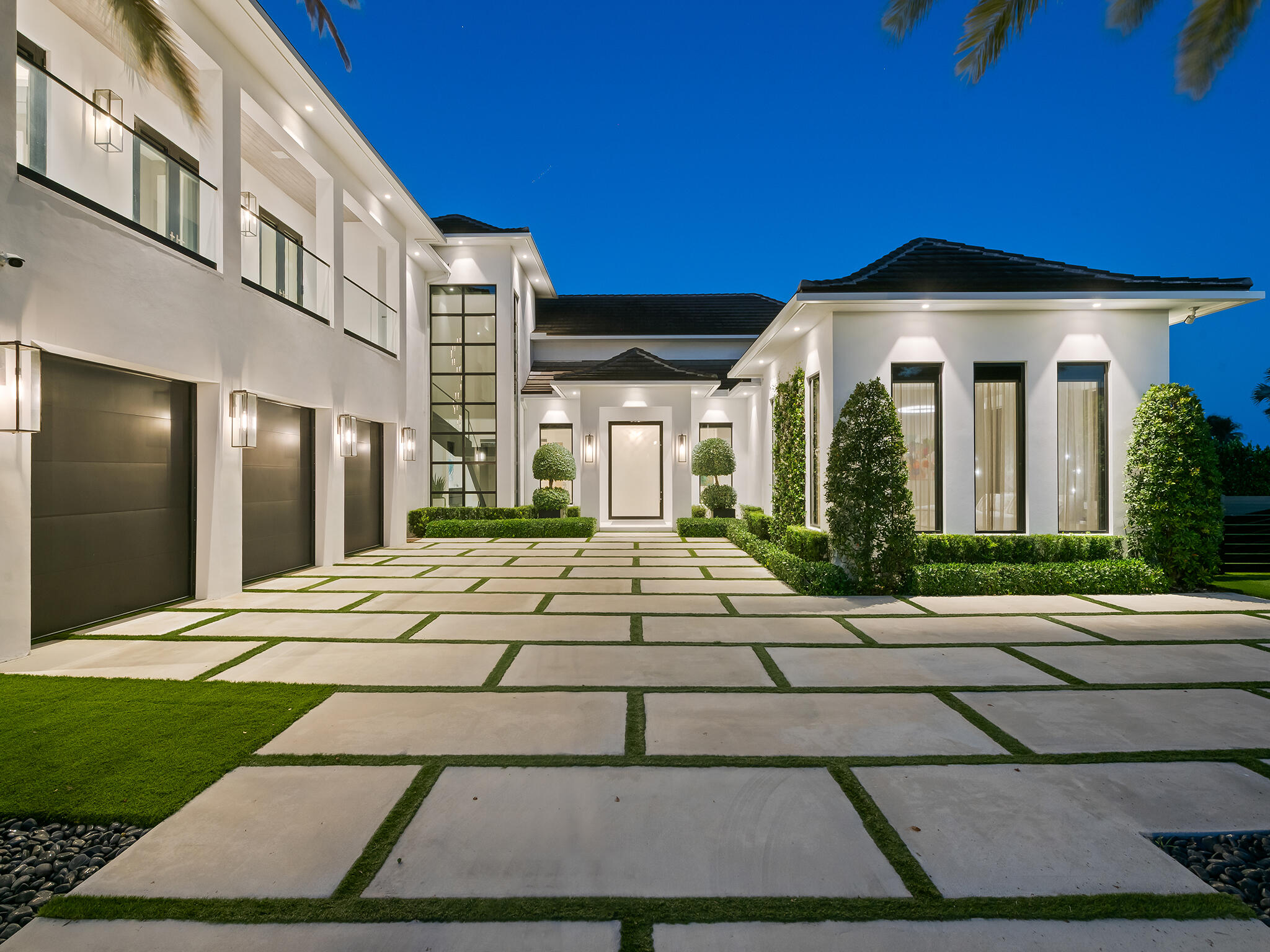 3916 Country Clb Fort Lauderdale, FL 33308