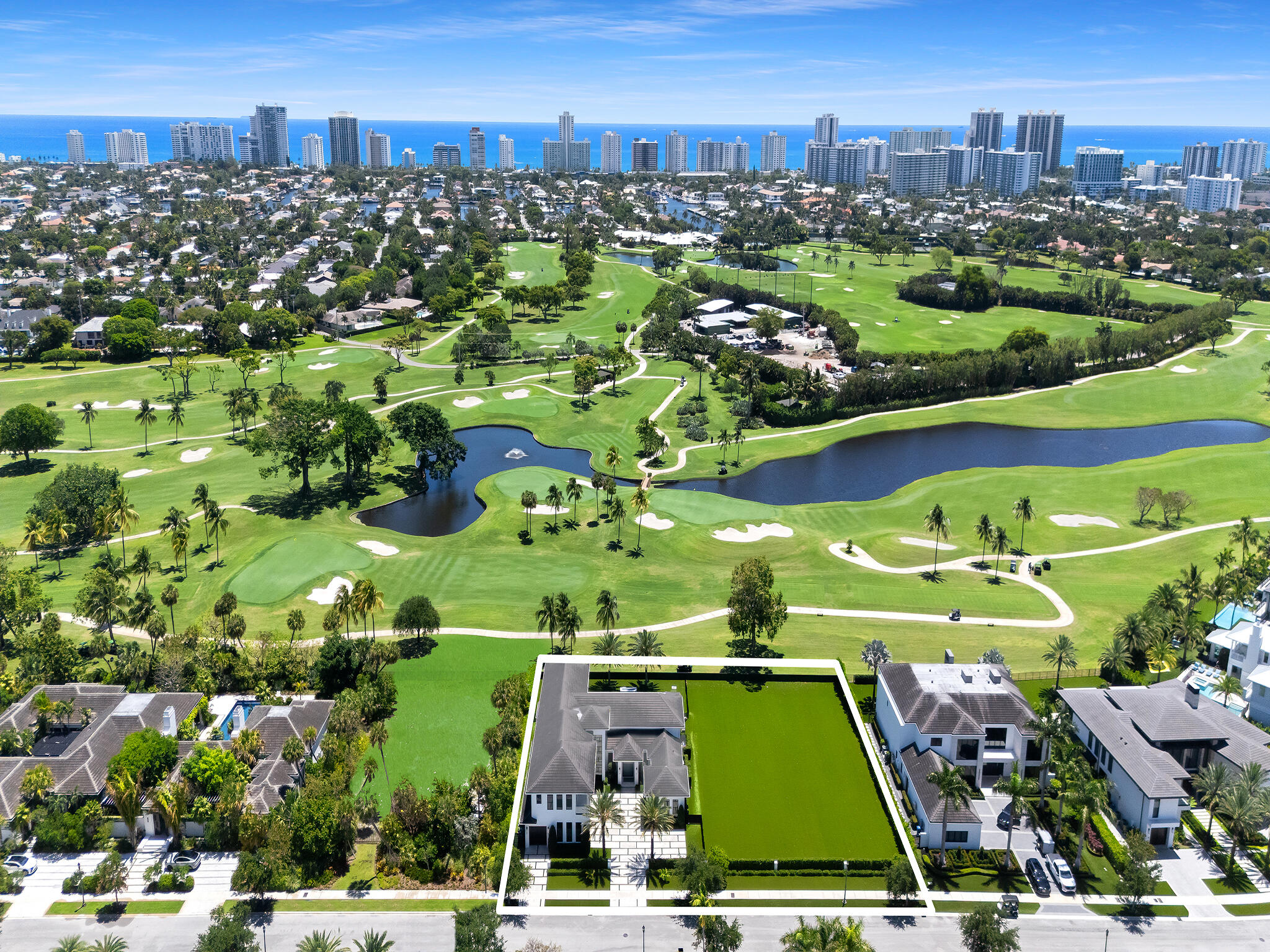 3916 Country Clb Fort Lauderdale, FL 33308