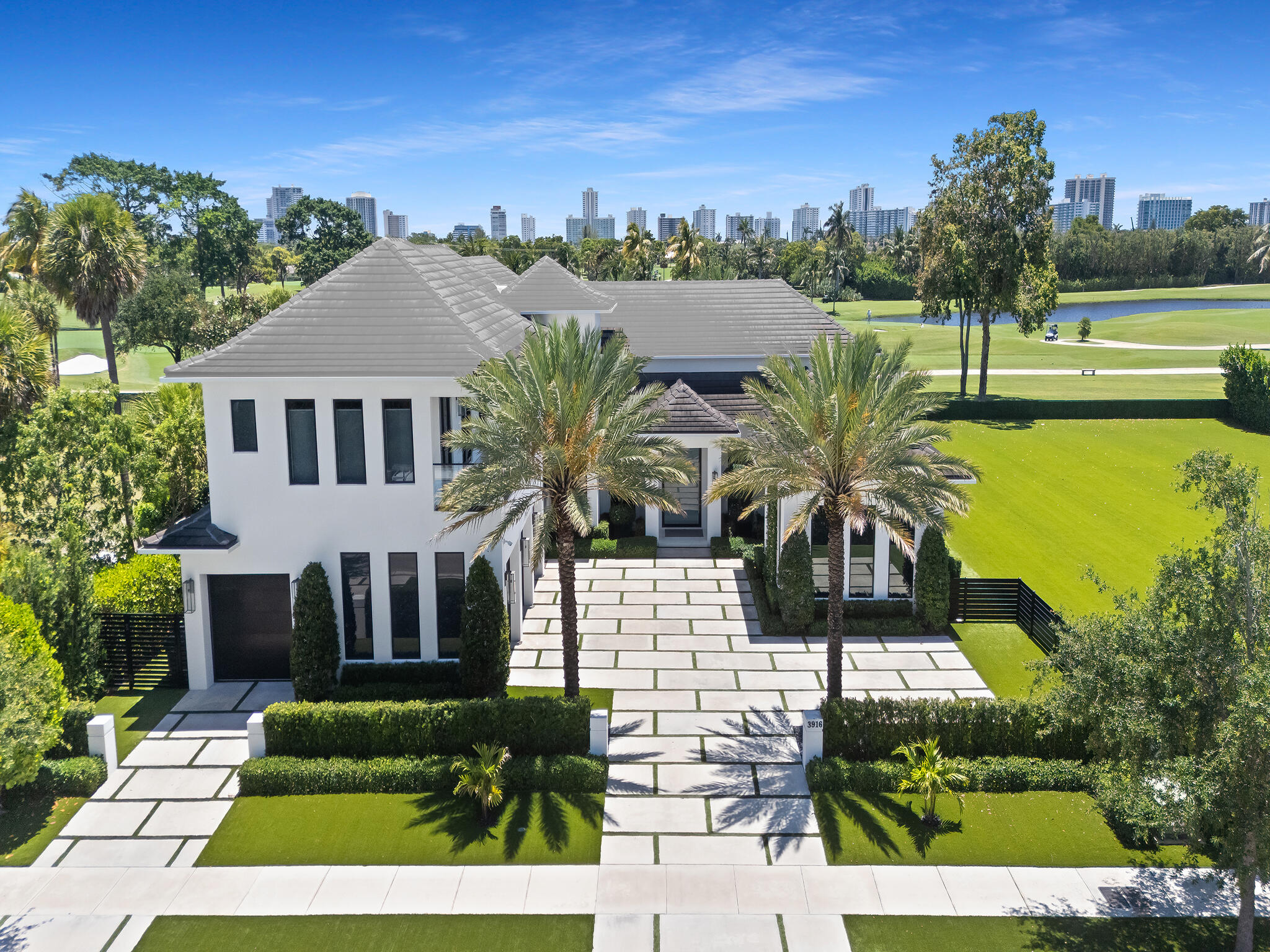 3916 Country Clb Fort Lauderdale, FL 33308