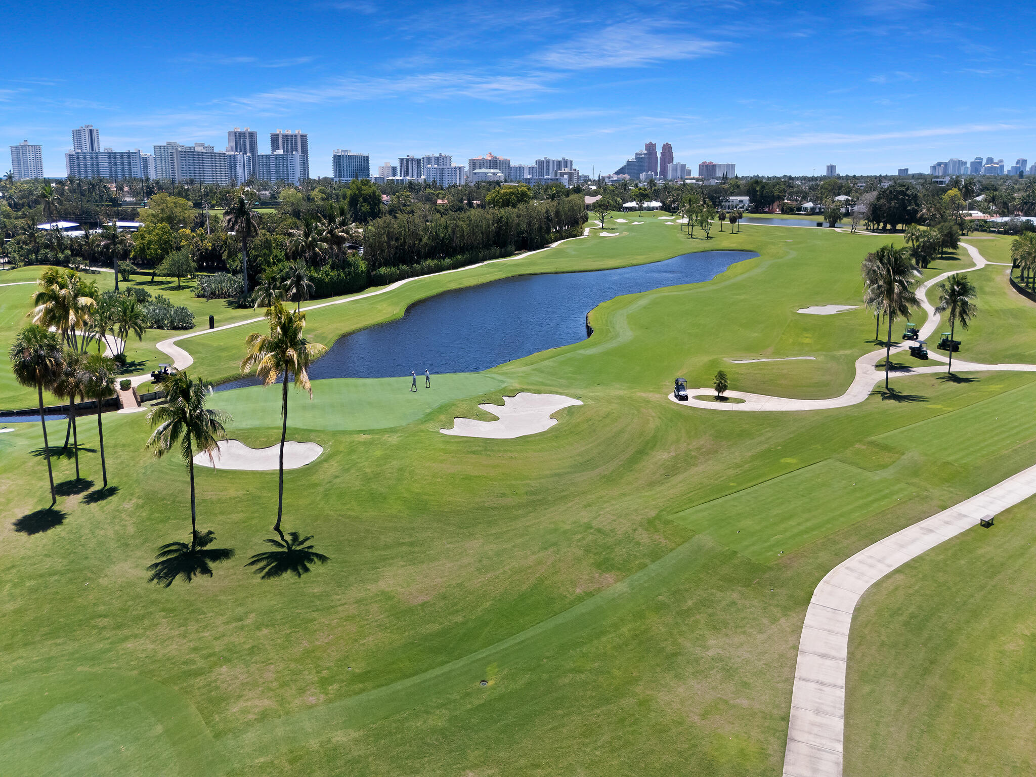 3916 Country Clb Fort Lauderdale, FL 33308