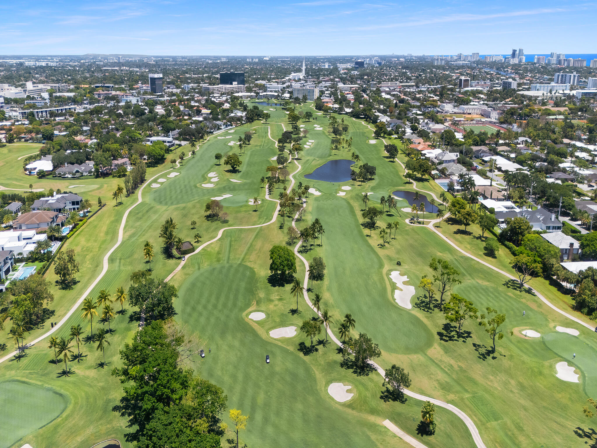 3916 Country Clb Fort Lauderdale, FL 33308