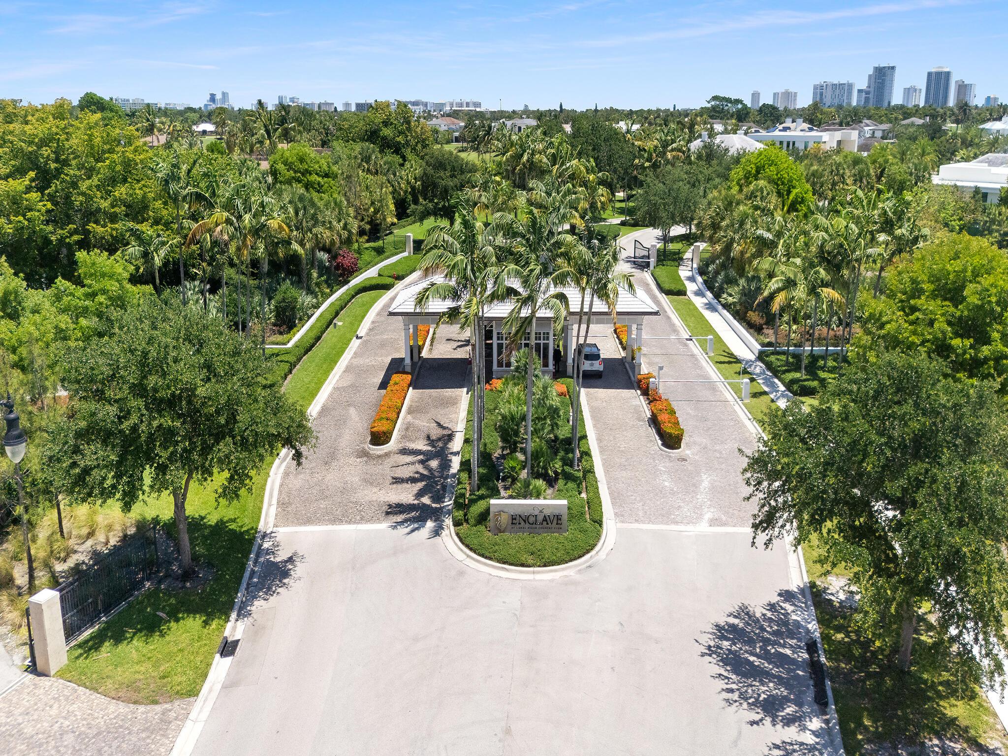 3916 Country Clb Fort Lauderdale, FL 33308