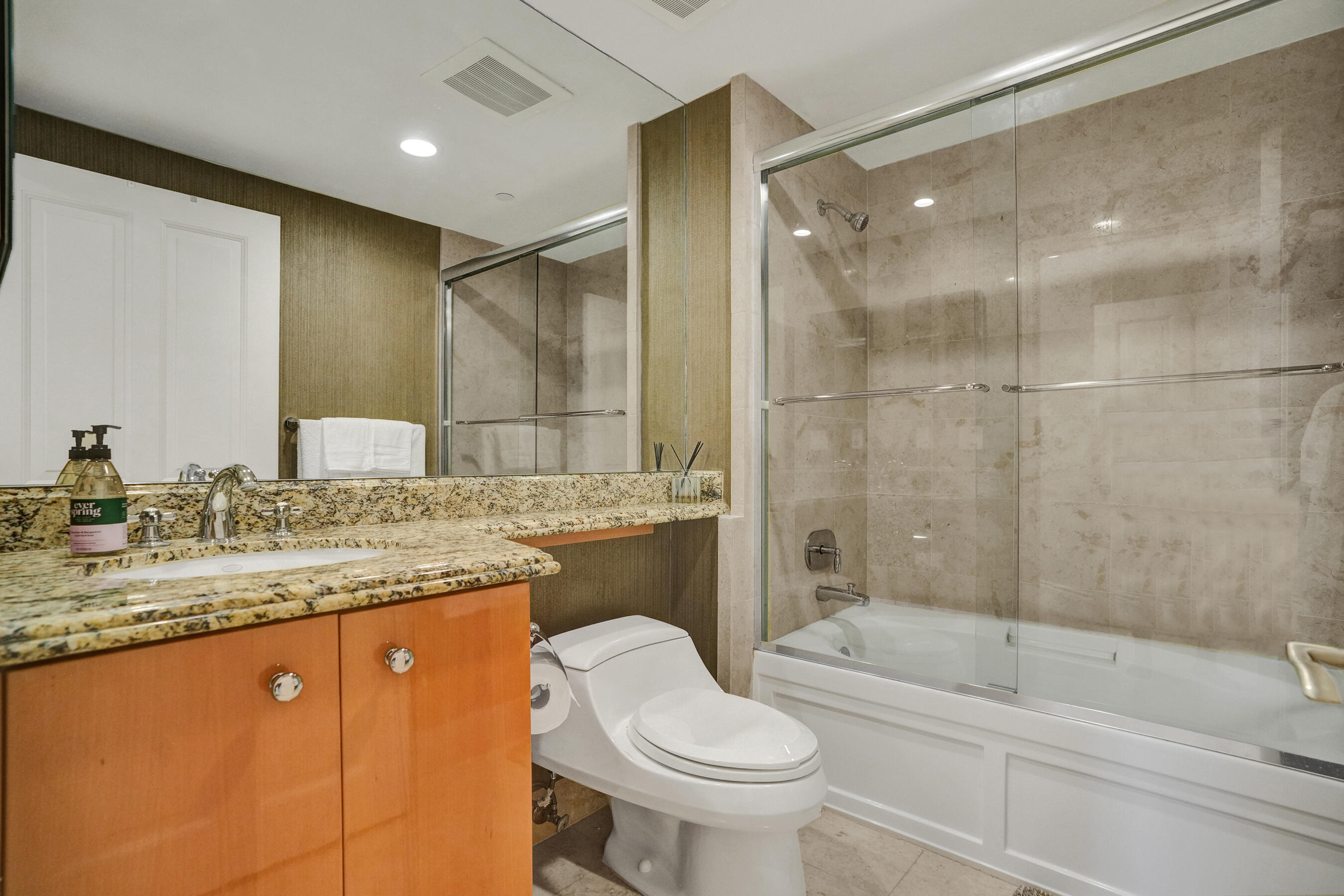 17875 Collins #Apt 3103 Sunny Isles Beach, FL 33160
