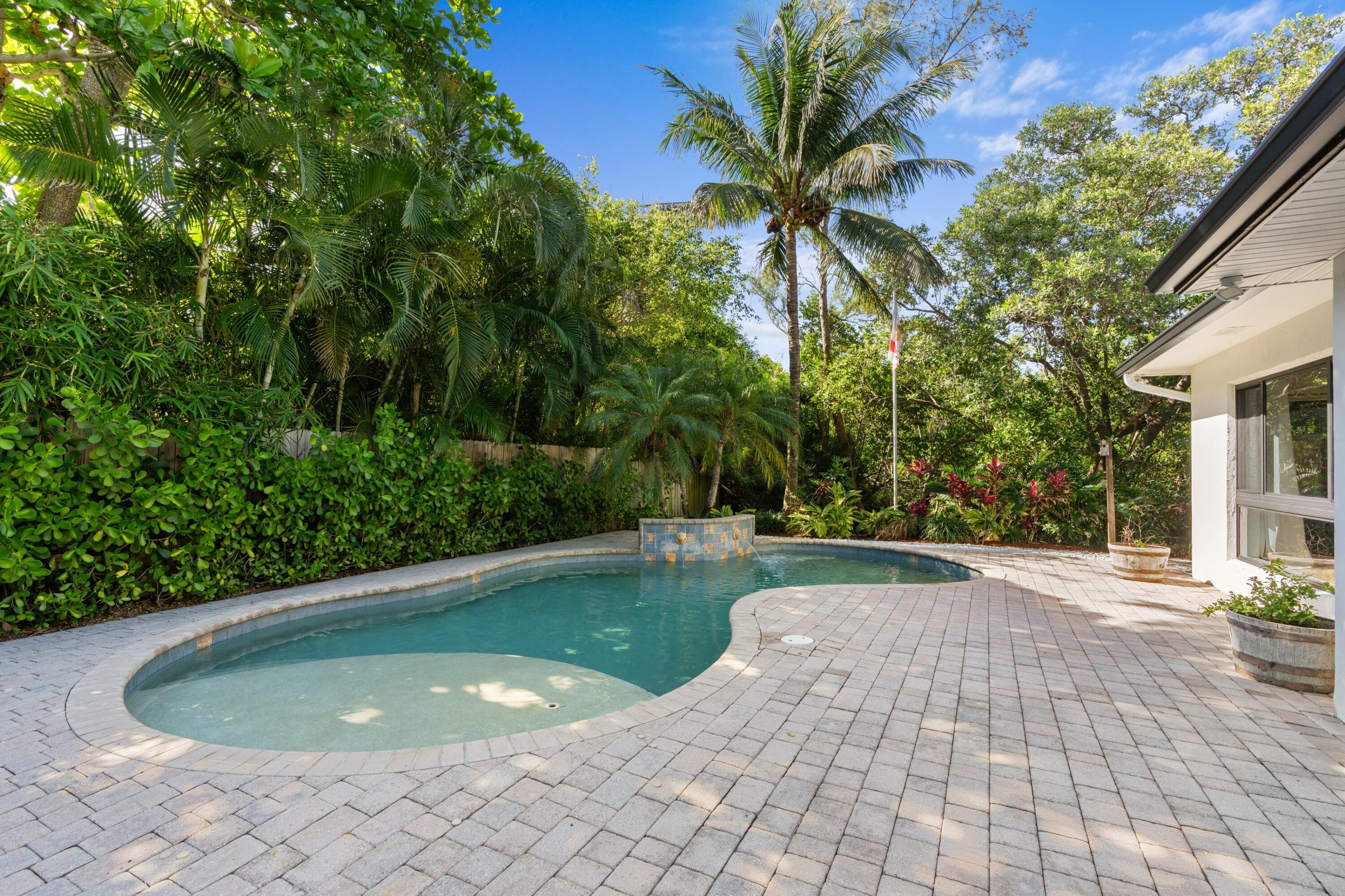35 Anna Ocean Ridge, FL 33435