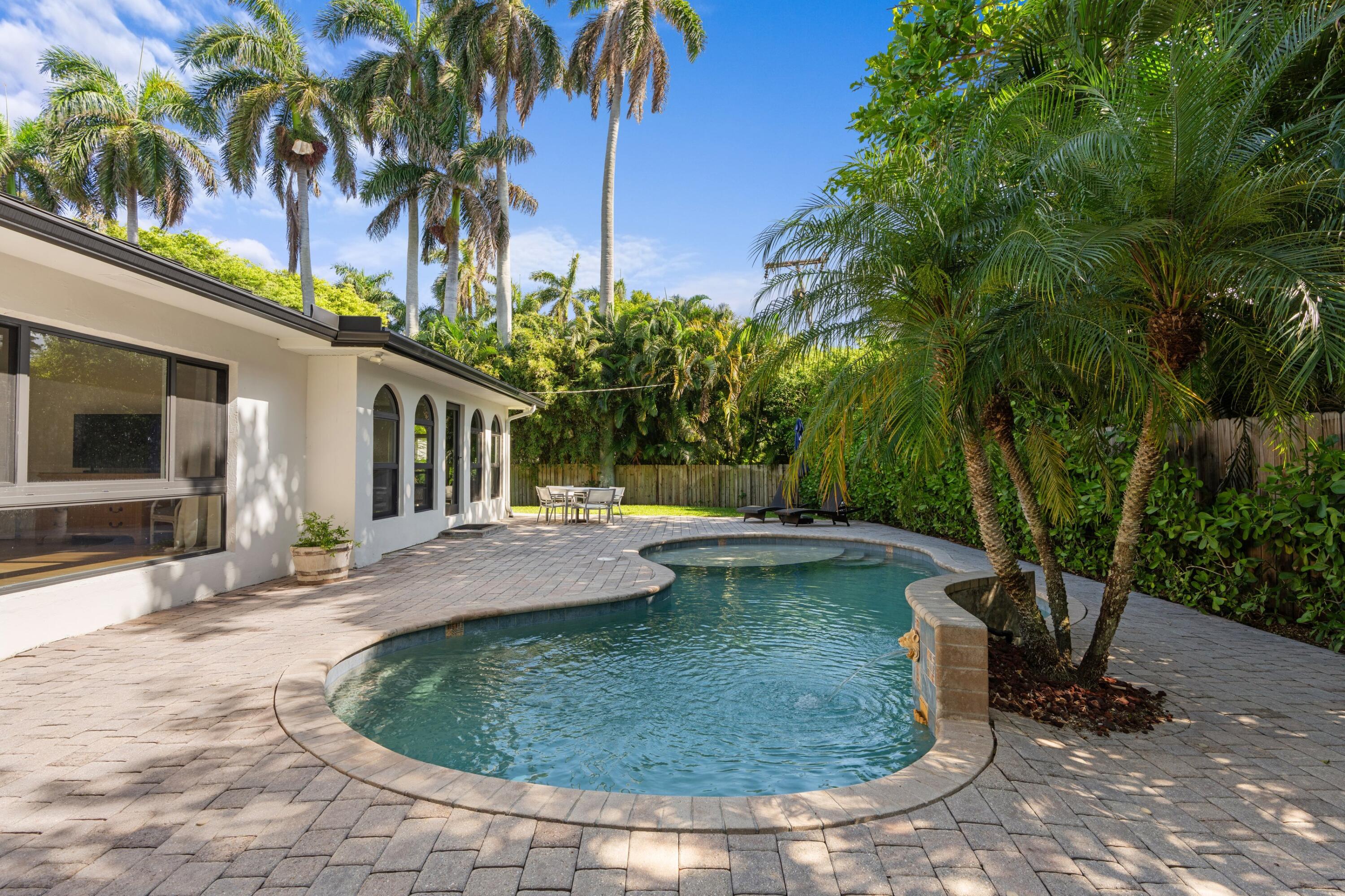 35 Anna Ocean Ridge, FL 33435