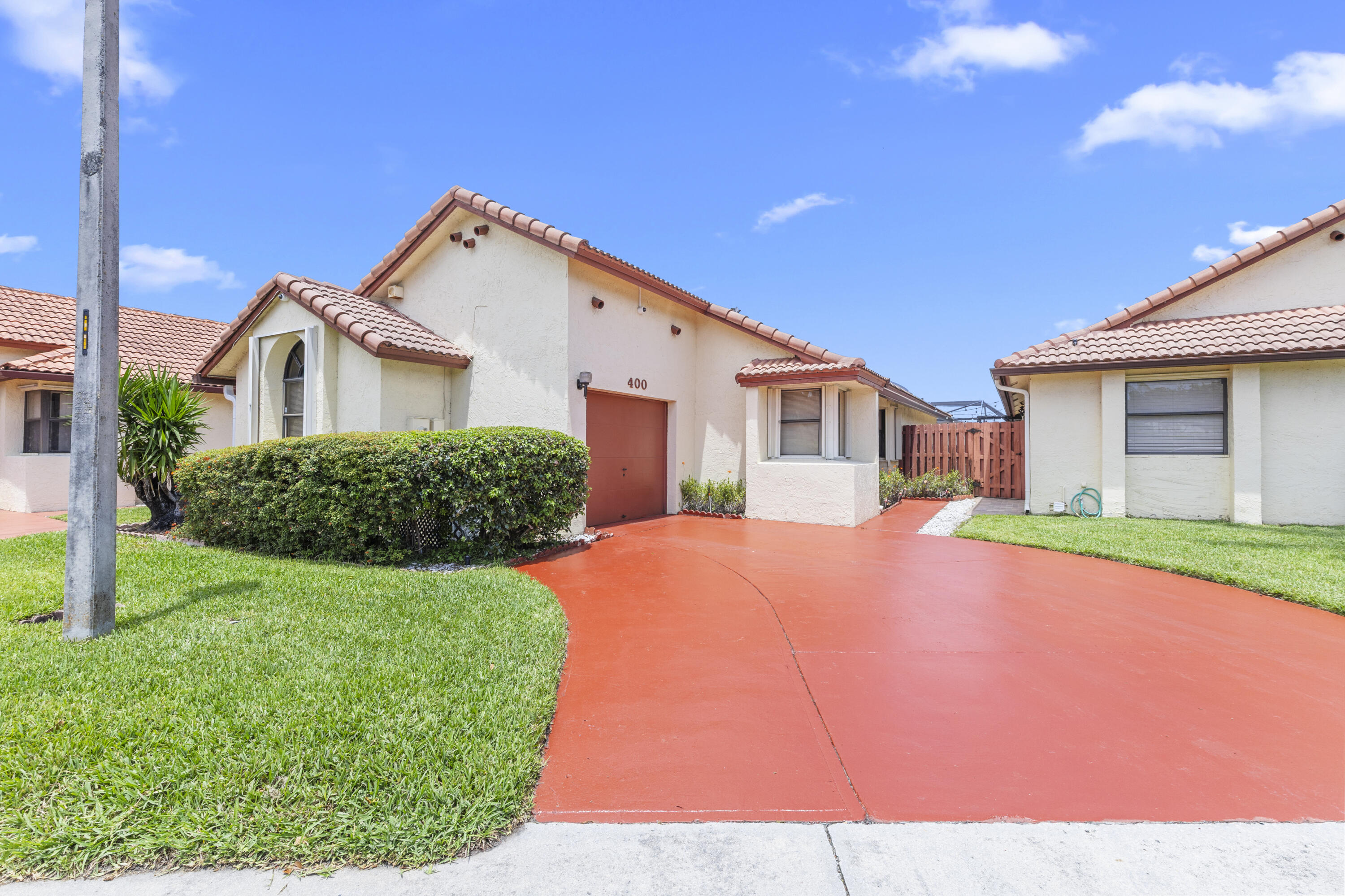 400 SW 113th