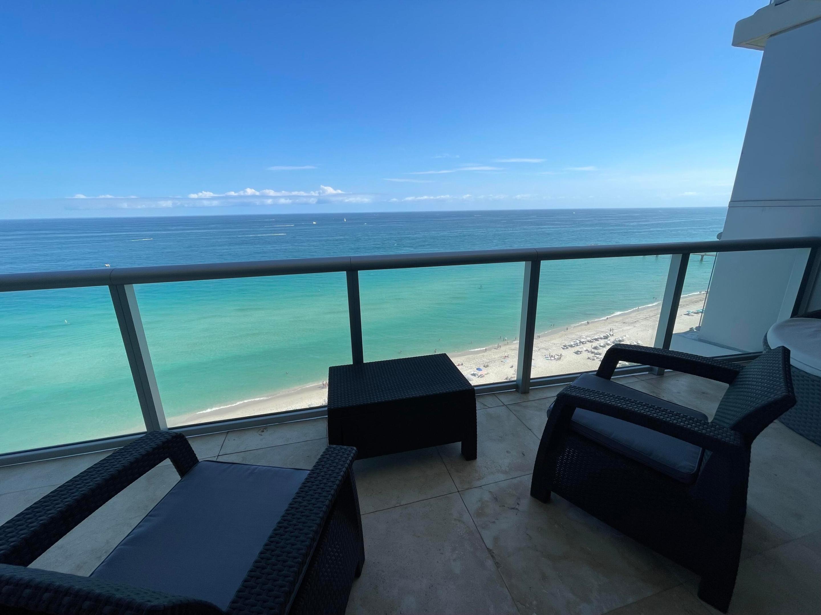 image Jade Beach1