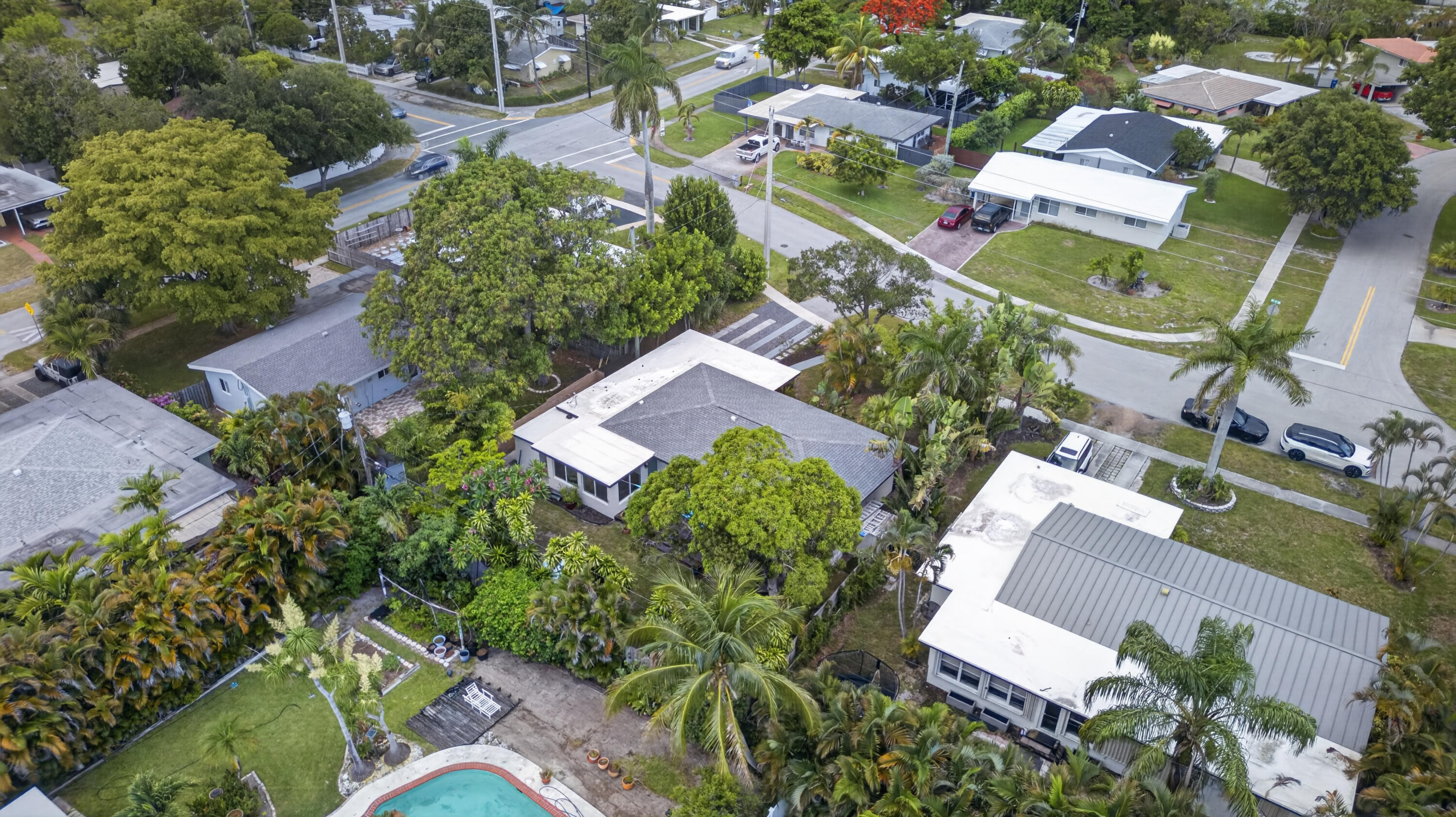 510 NE 8th Pompano Beach, FL 33060