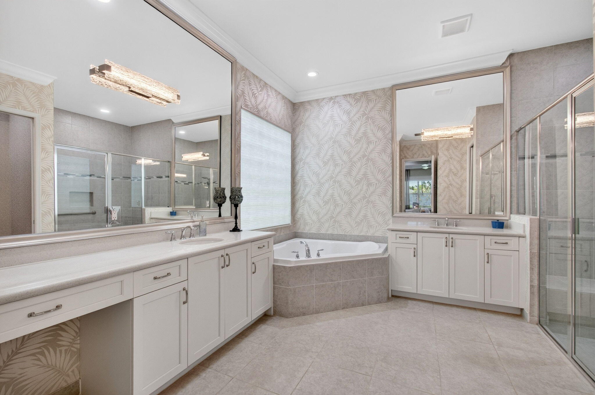 12604 Kettle Riv Boynton Beach, FL 33473