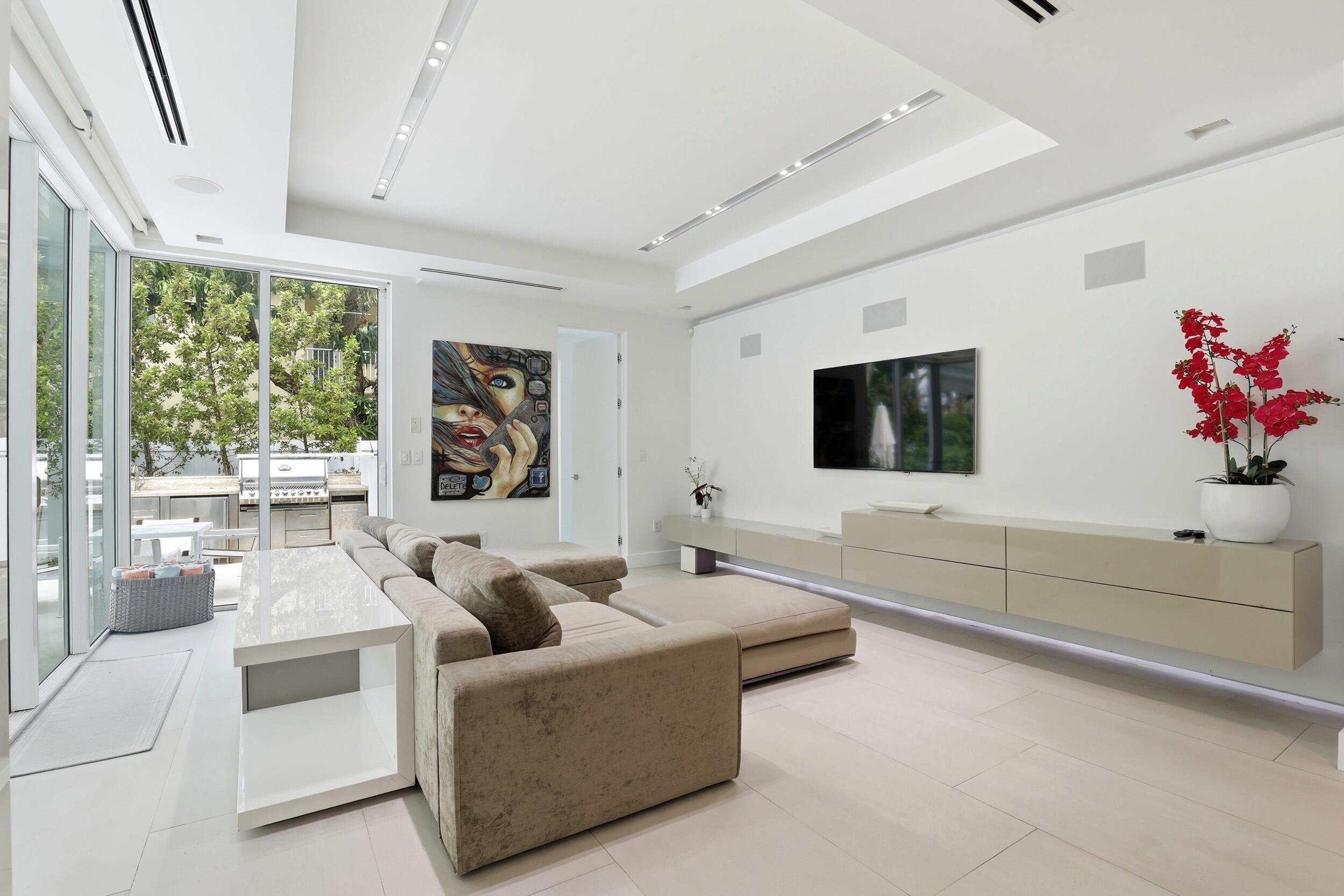 3017 N Atlantic Fort Lauderdale, FL 33308