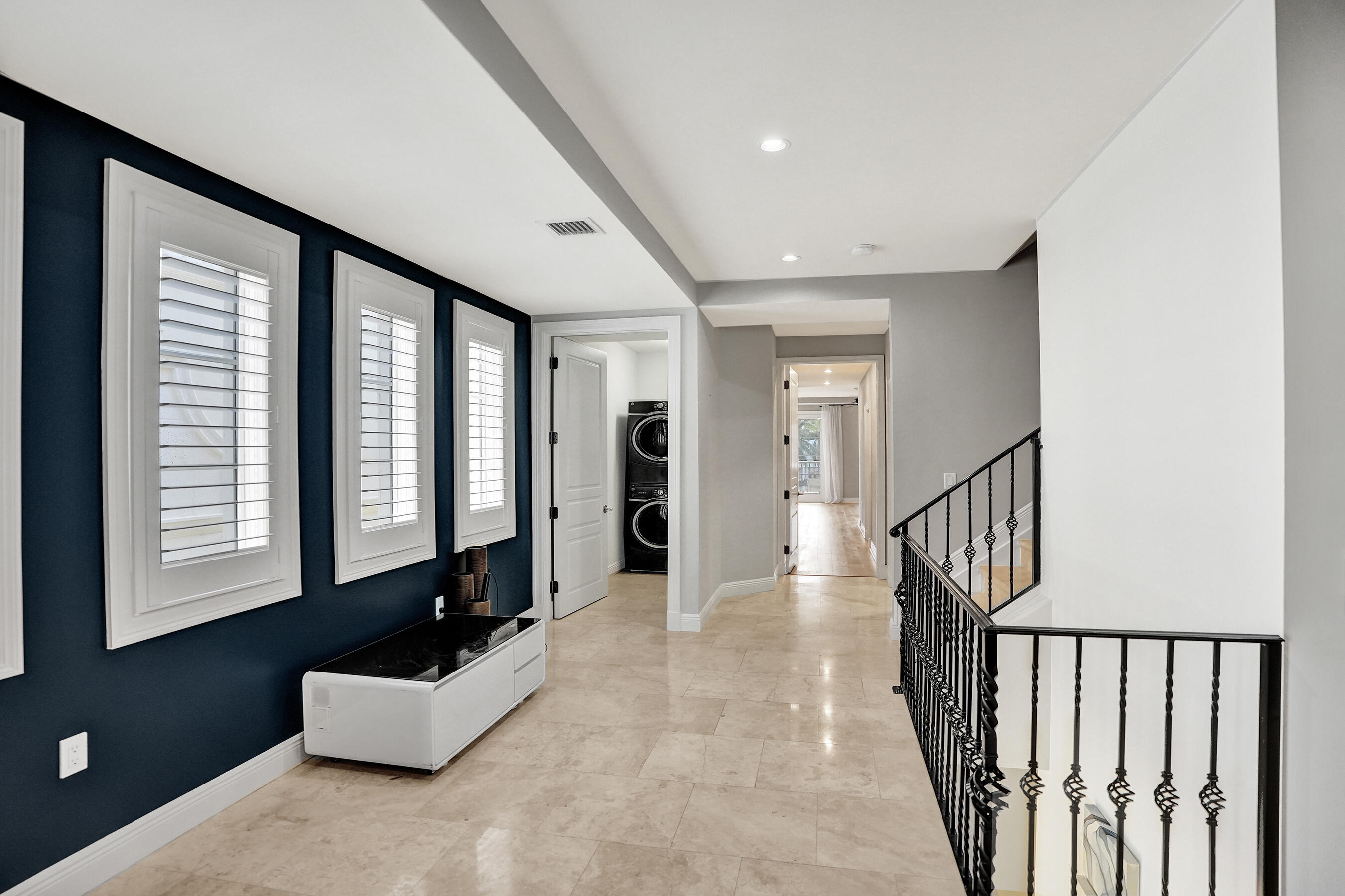 210 Hendricks Fort Lauderdale, FL 33301