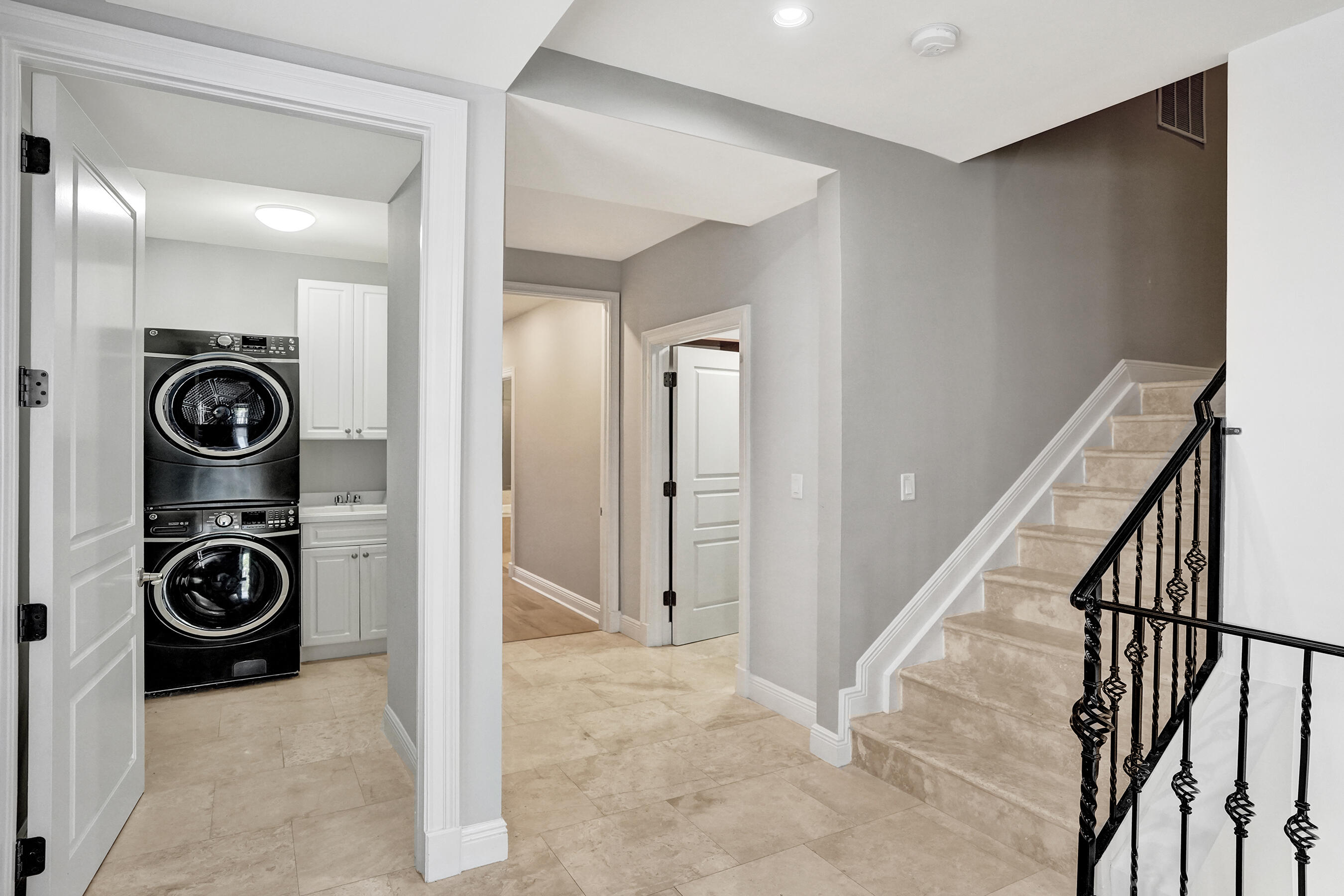 210 Hendricks Fort Lauderdale, FL 33301