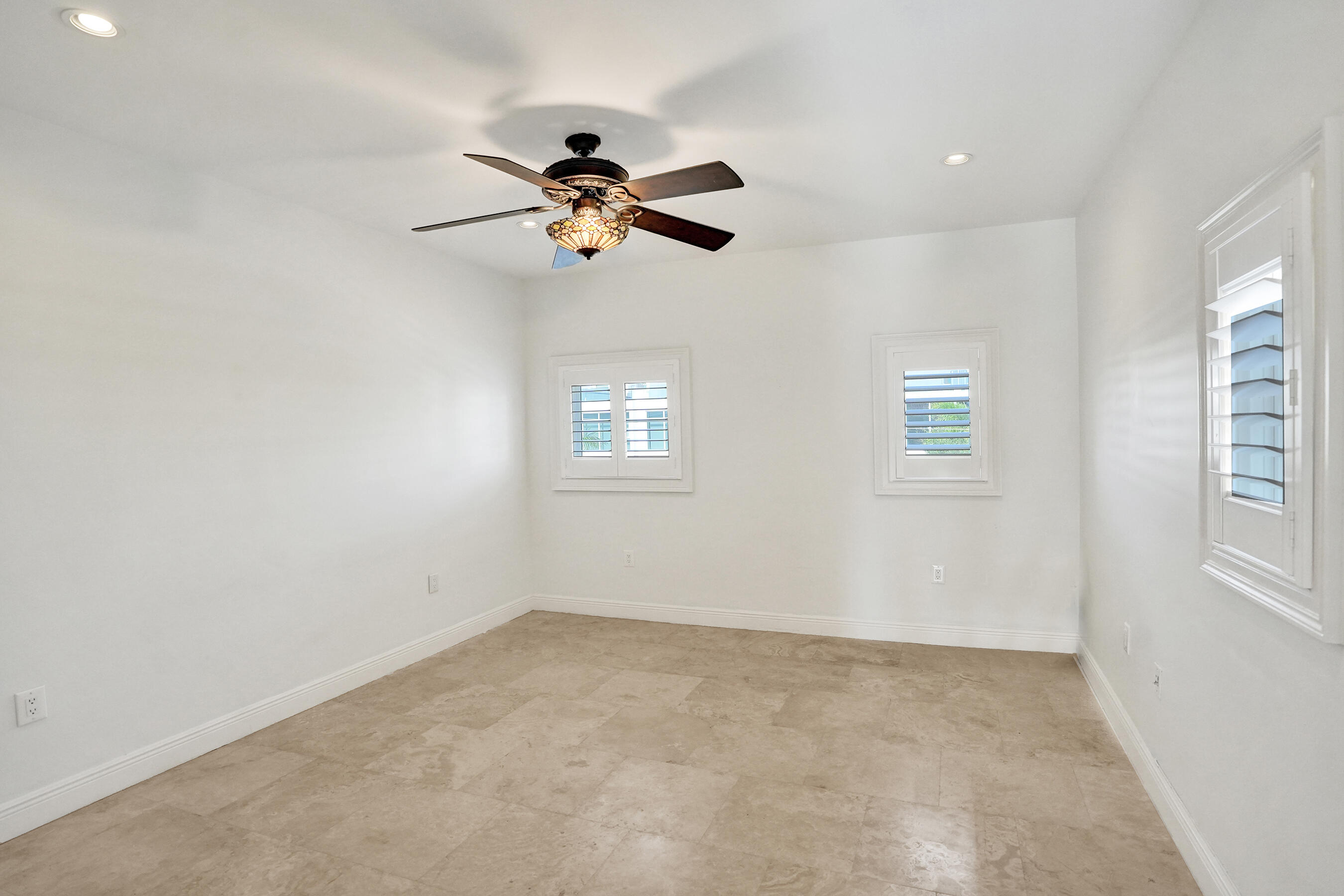 210 Hendricks Fort Lauderdale, FL 33301
