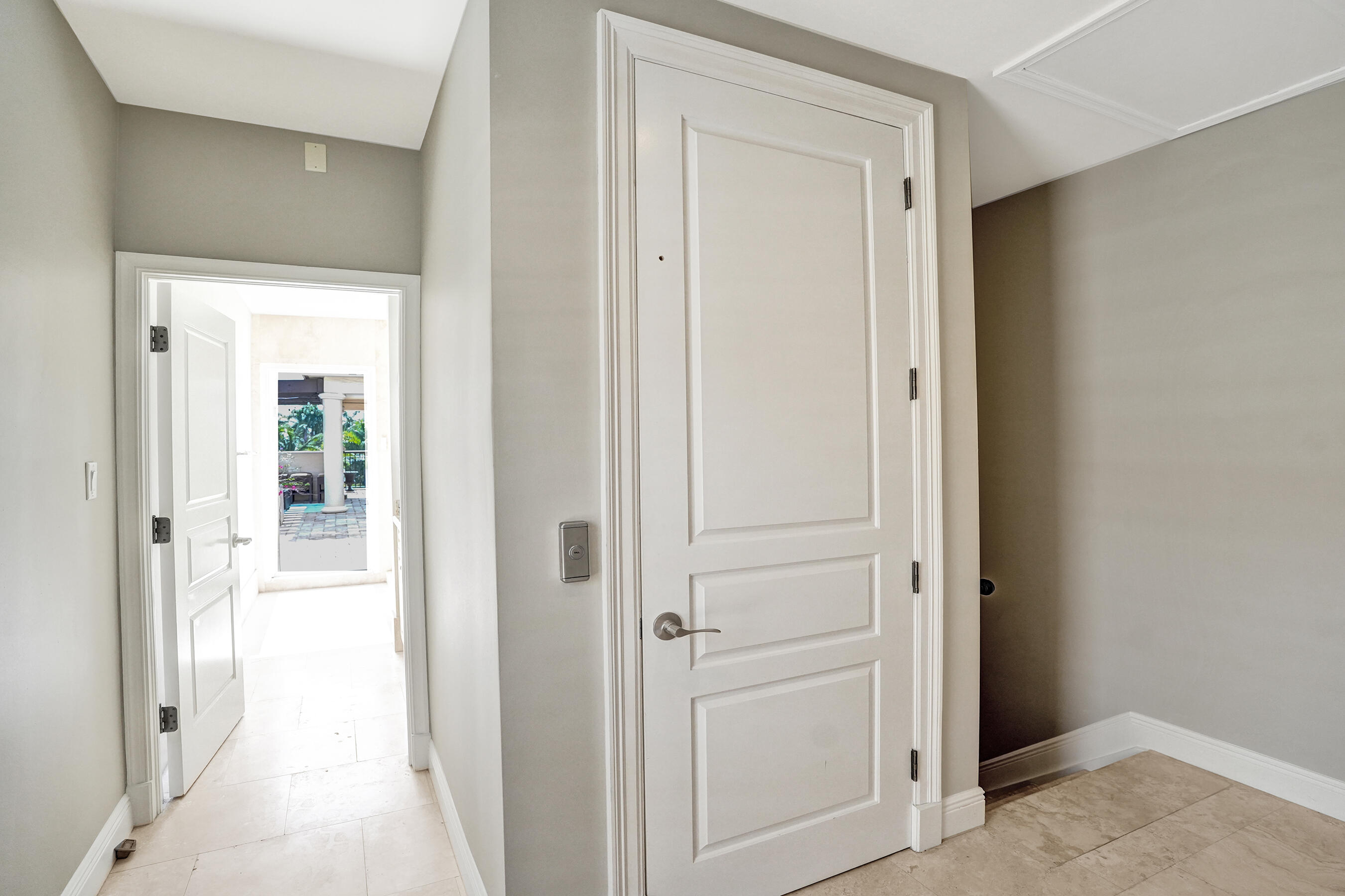 210 Hendricks Fort Lauderdale, FL 33301