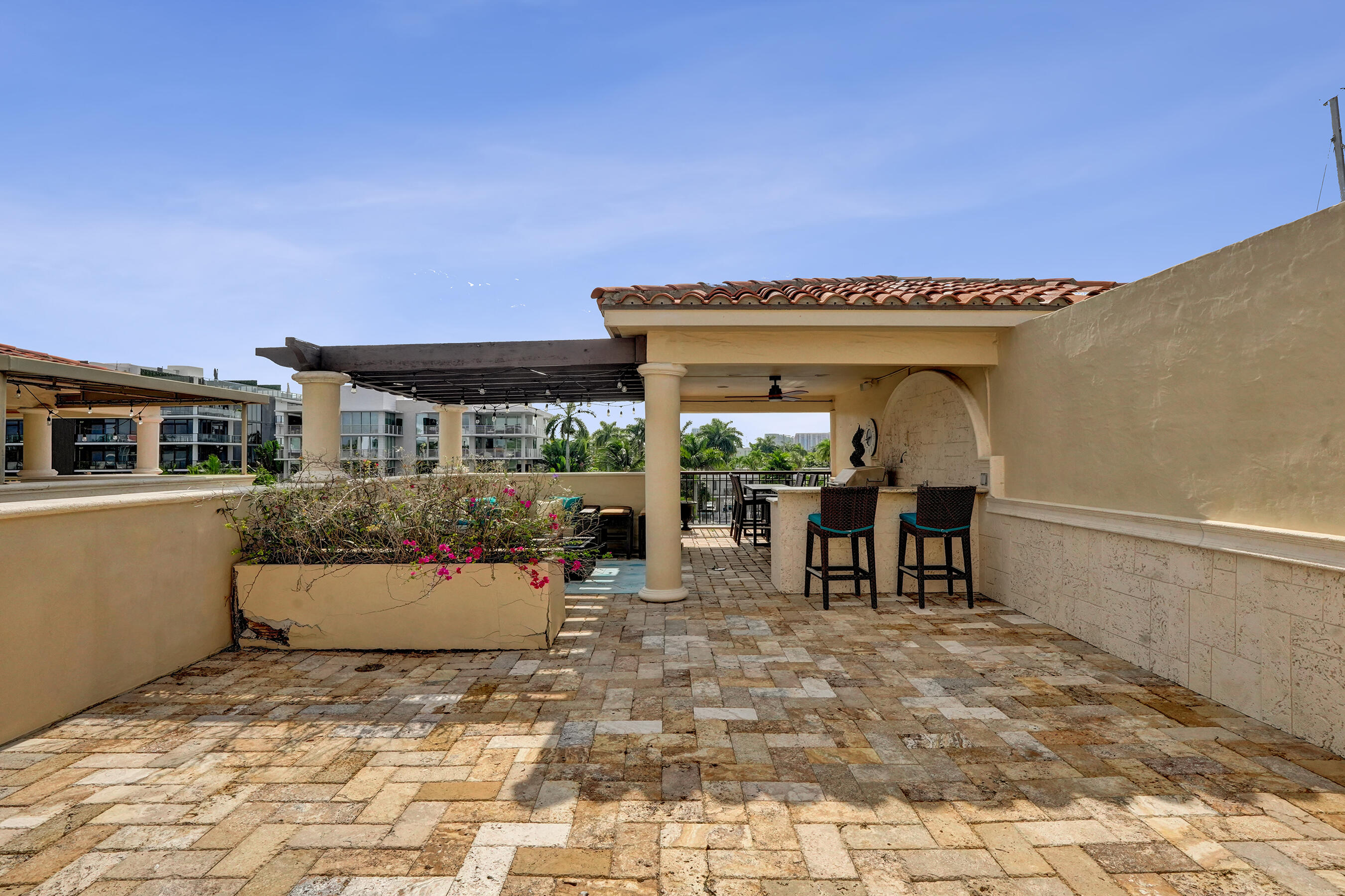 210 Hendricks Fort Lauderdale, FL 33301