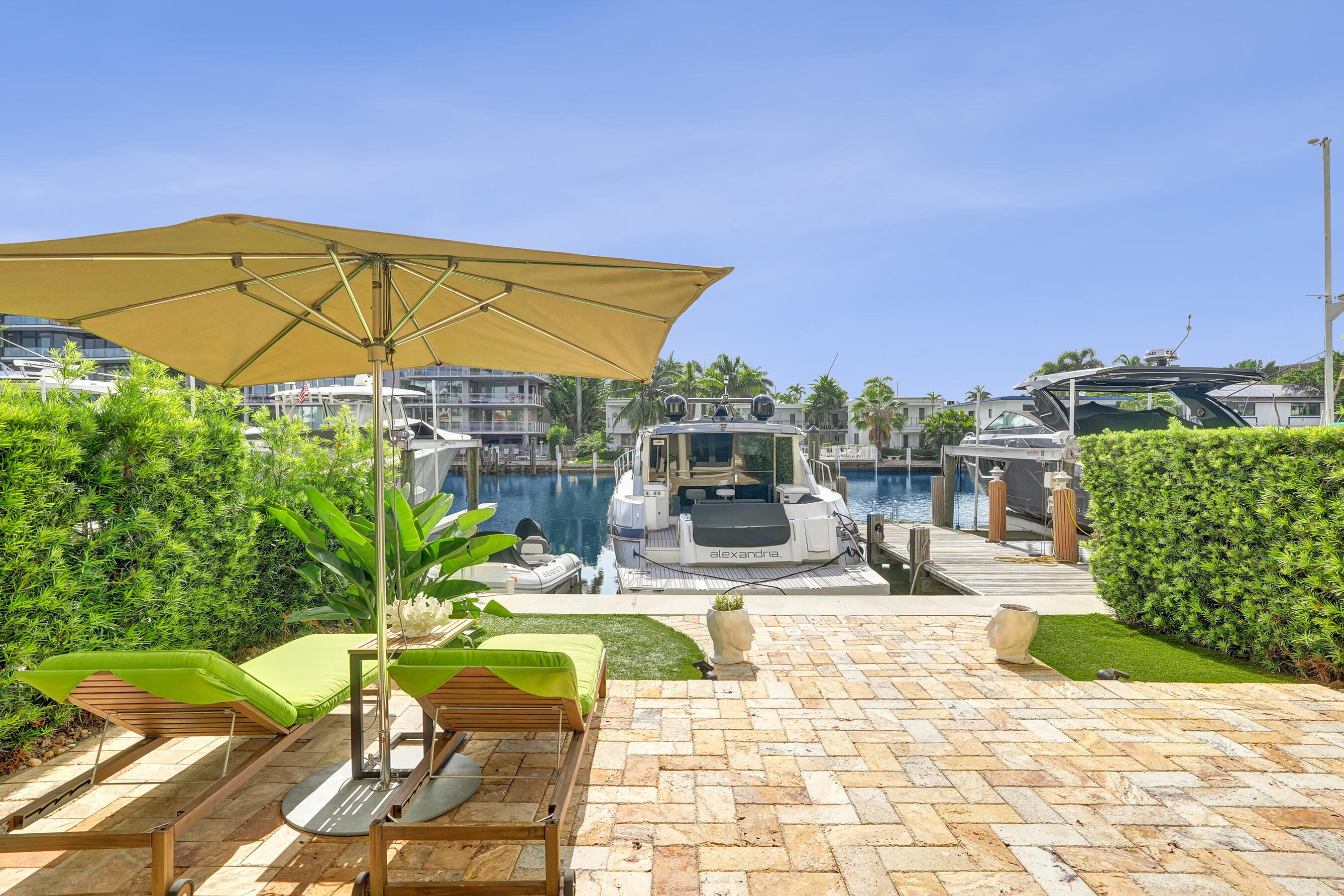 210 Hendricks Fort Lauderdale, FL 33301