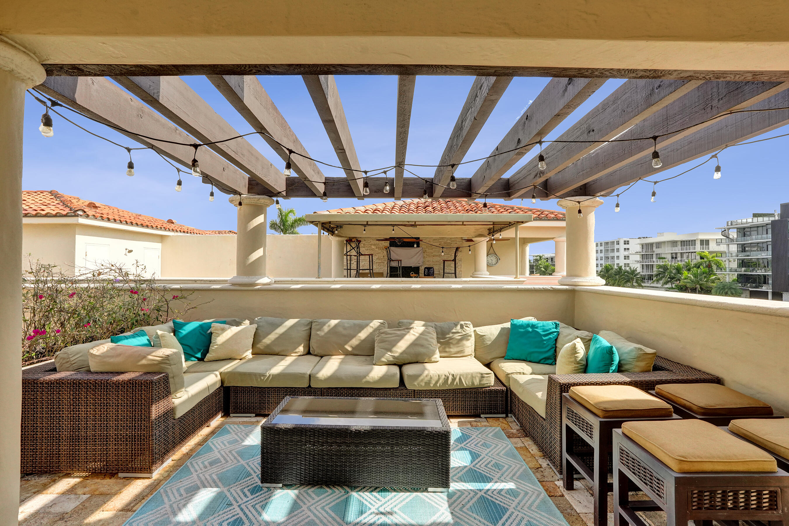 210 Hendricks Fort Lauderdale, FL 33301