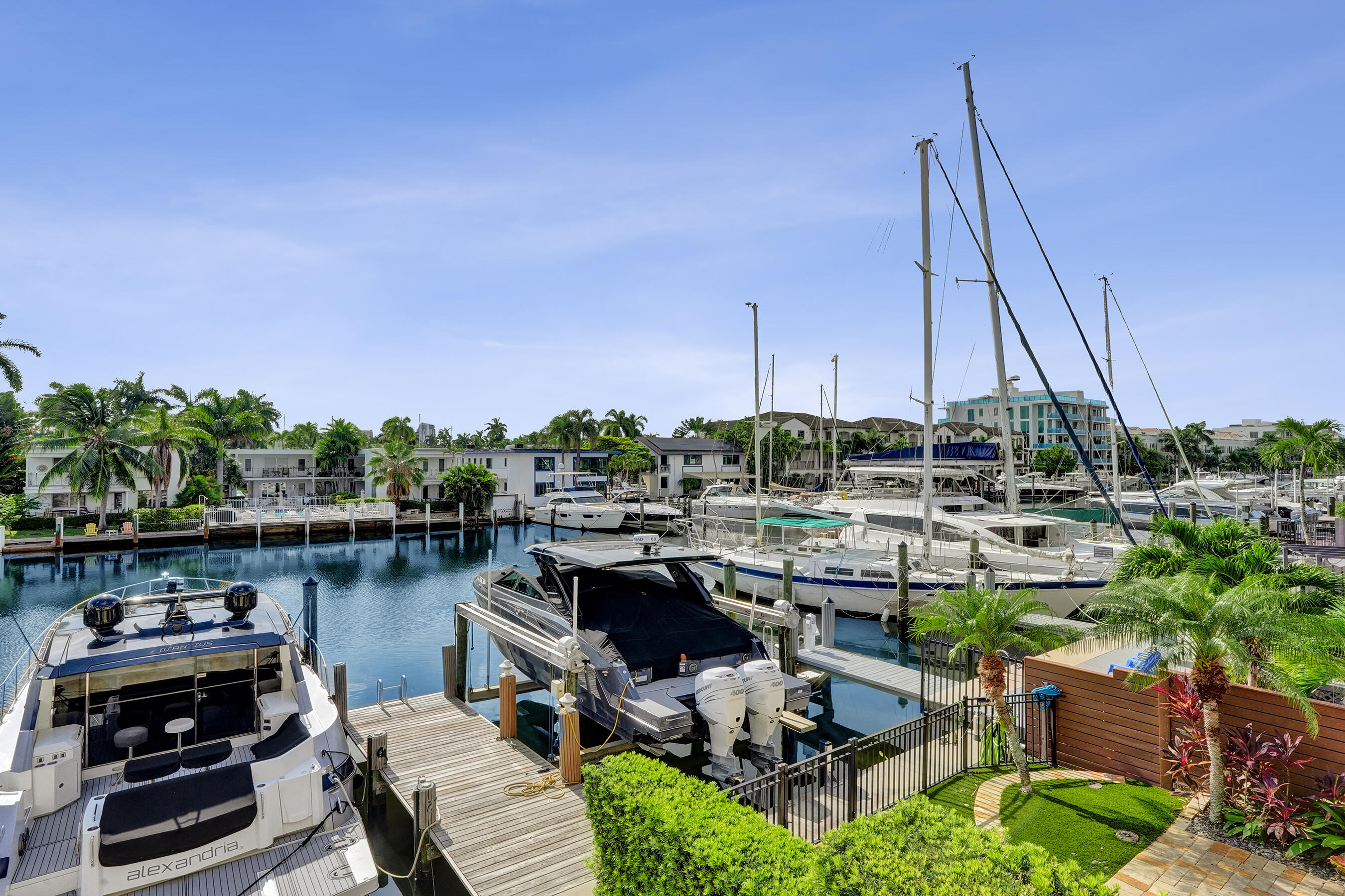 210 Hendricks Fort Lauderdale, FL 33301