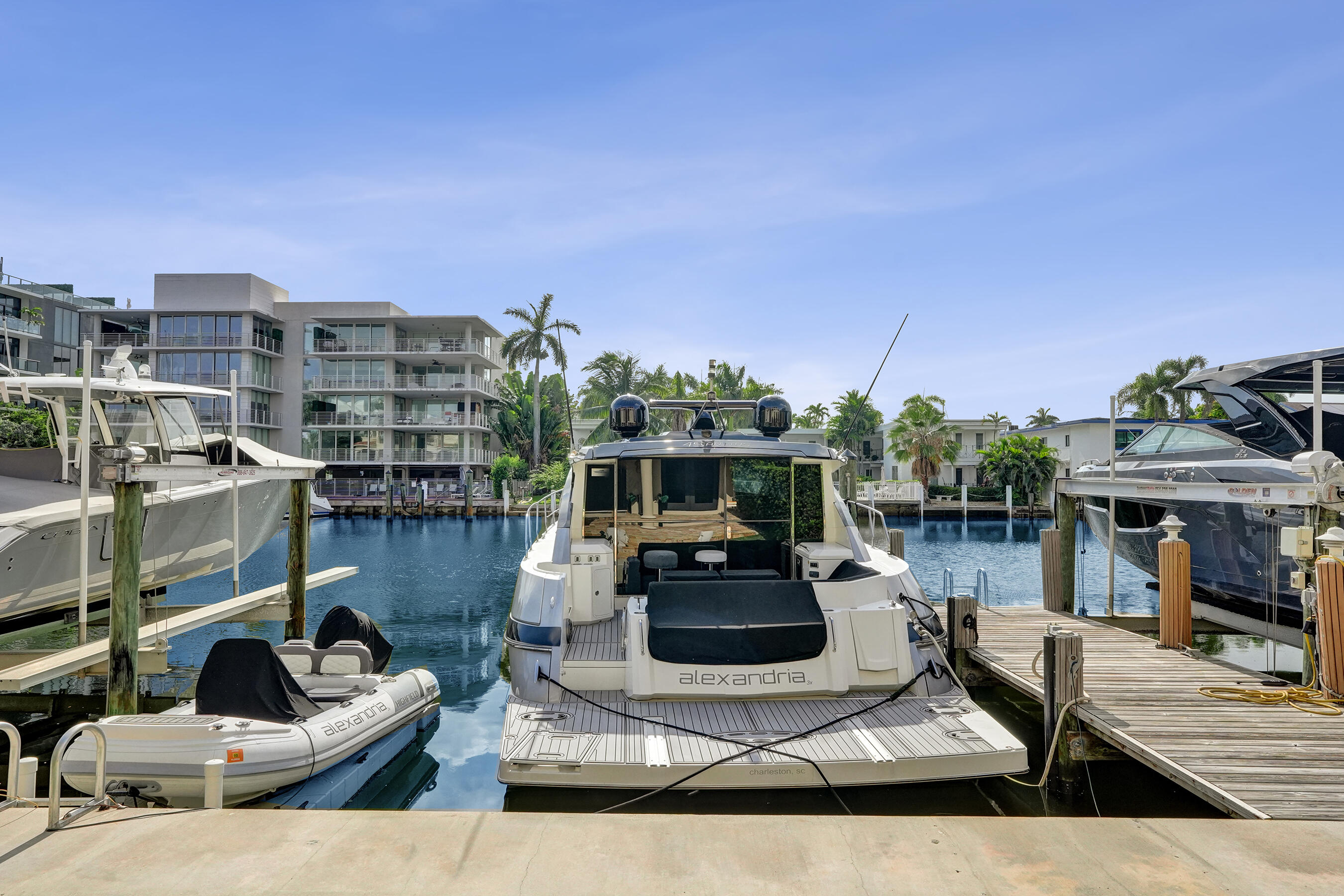 210 Hendricks Fort Lauderdale, FL 33301