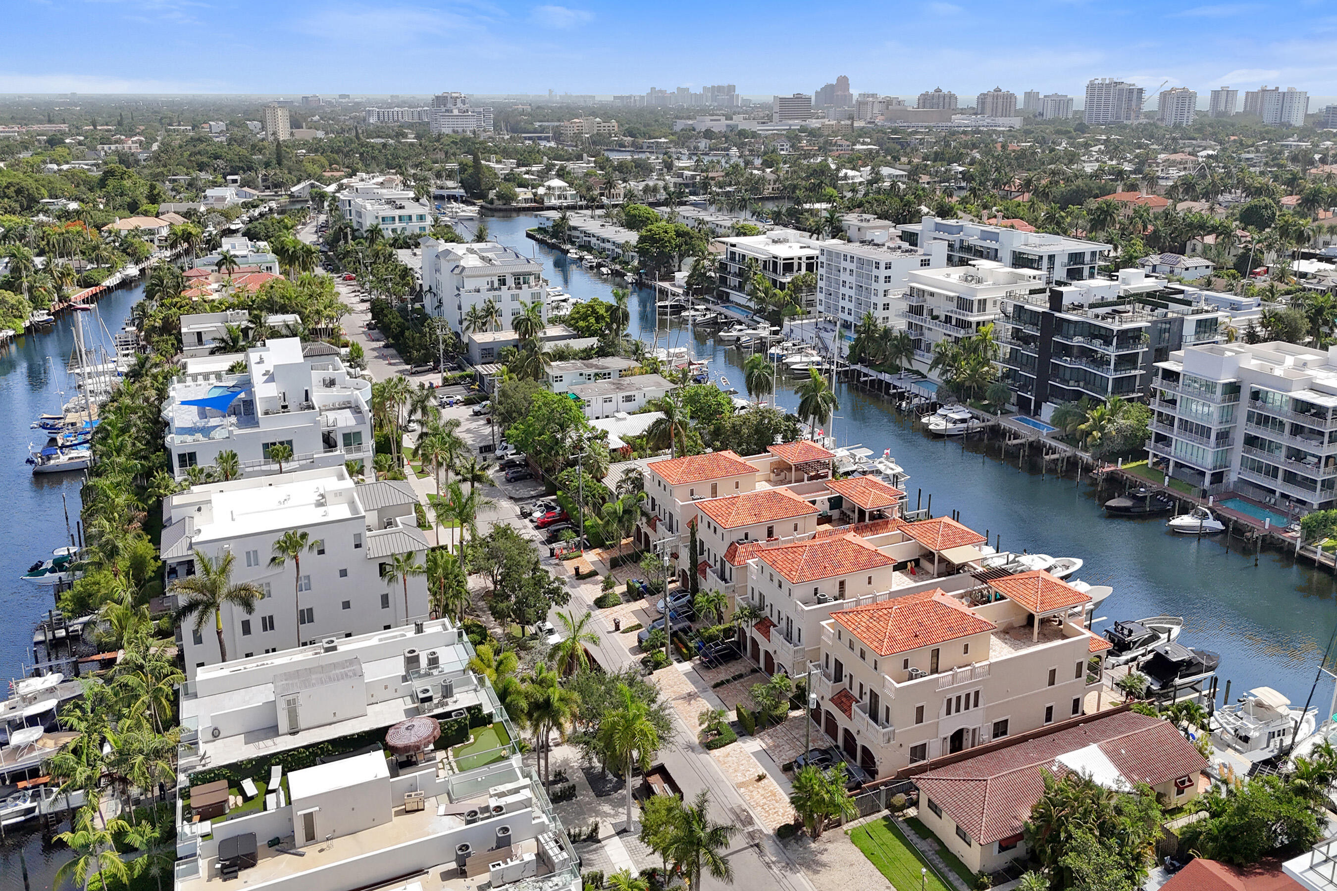210 Hendricks Fort Lauderdale, FL 33301