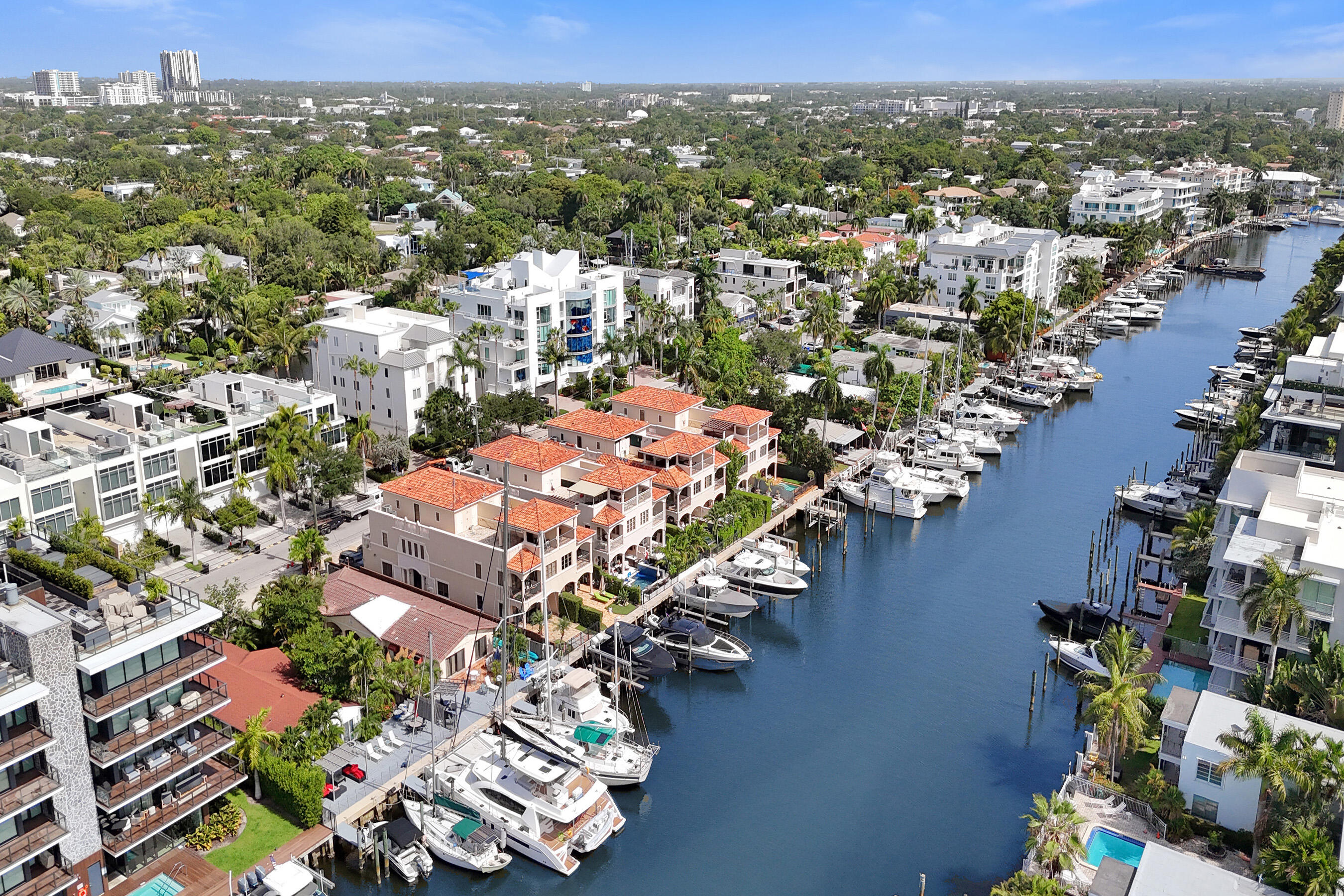 210 Hendricks Fort Lauderdale, FL 33301