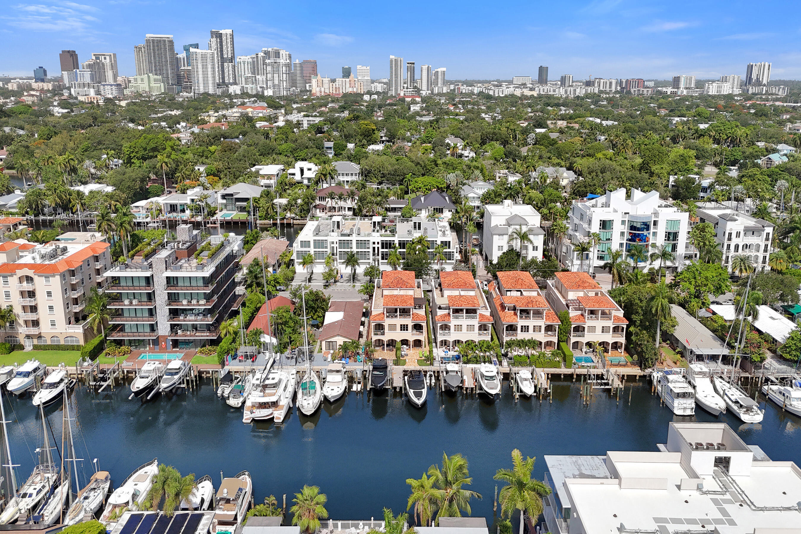 210 Hendricks Fort Lauderdale, FL 33301
