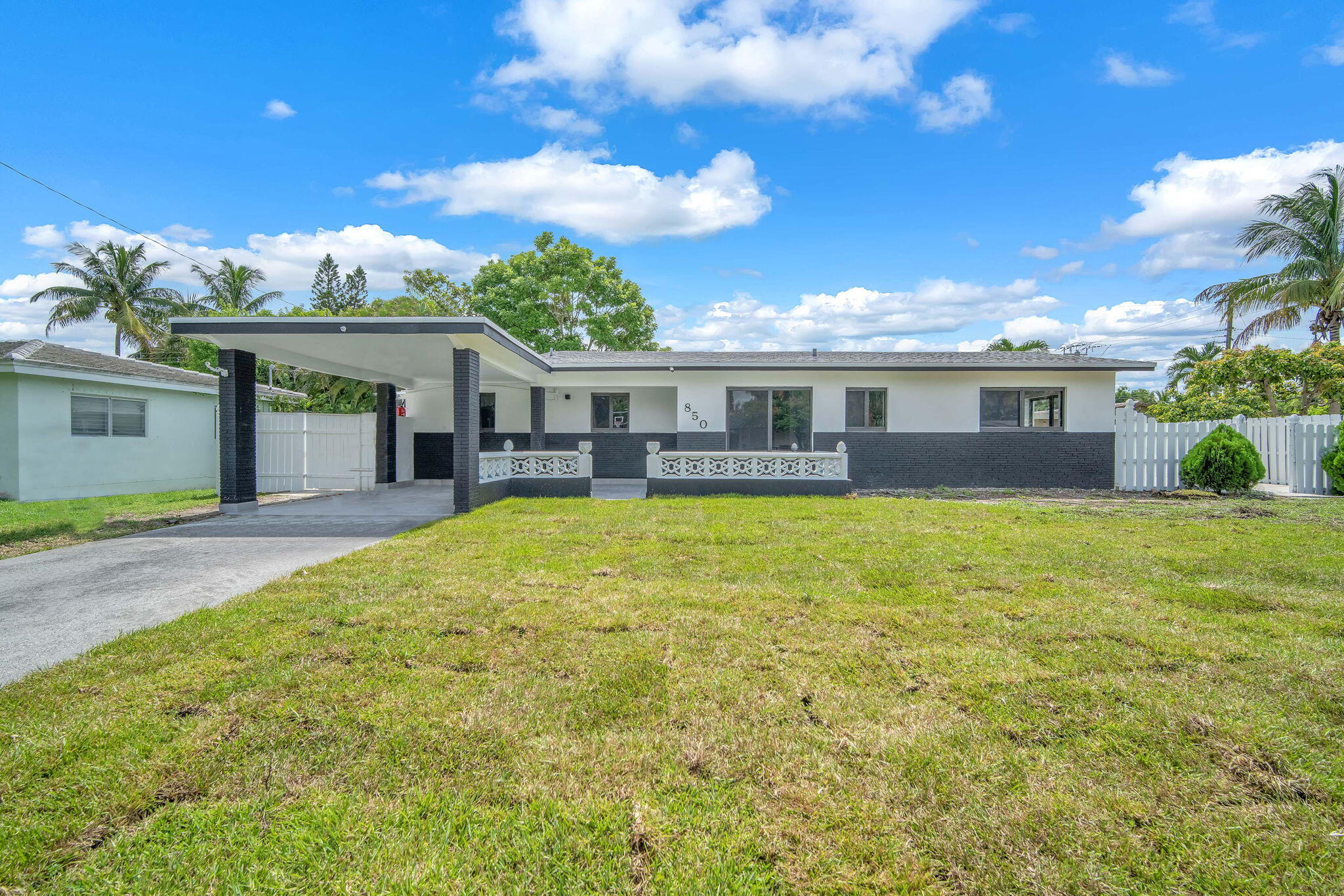 850 SW 1st Ter