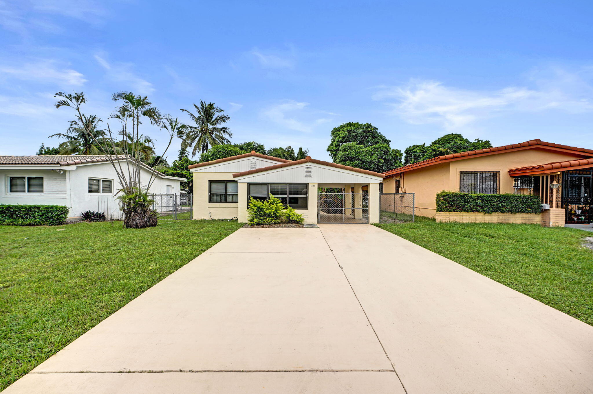 1532 NE 173rd St North Miami Beach, FL 33162