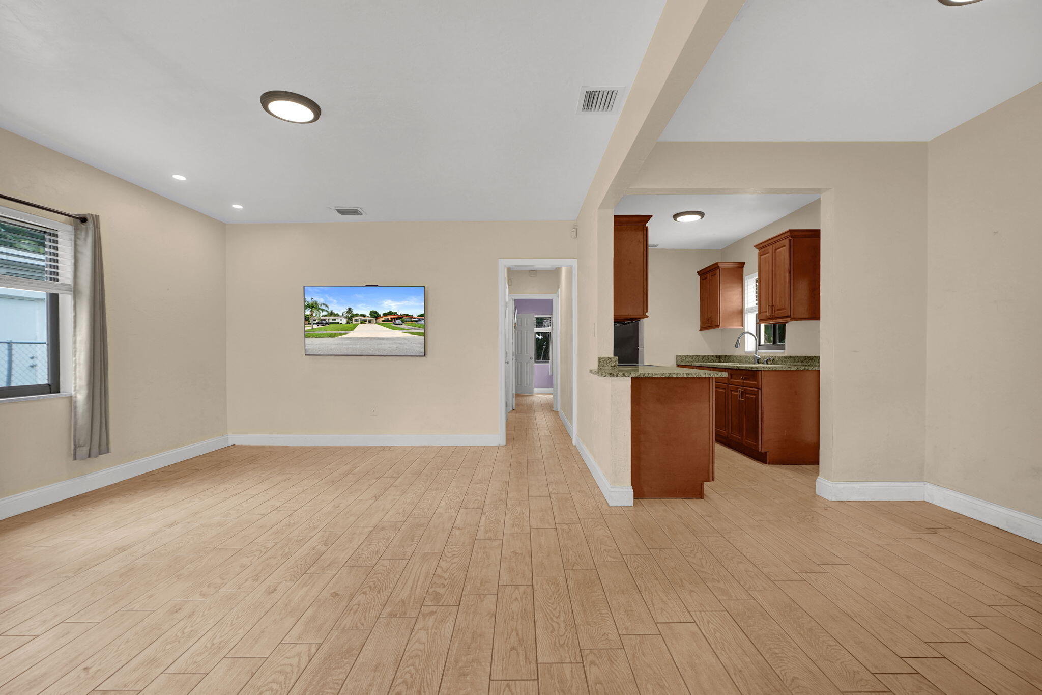 1532 NE 173rd St North Miami Beach, FL 33162