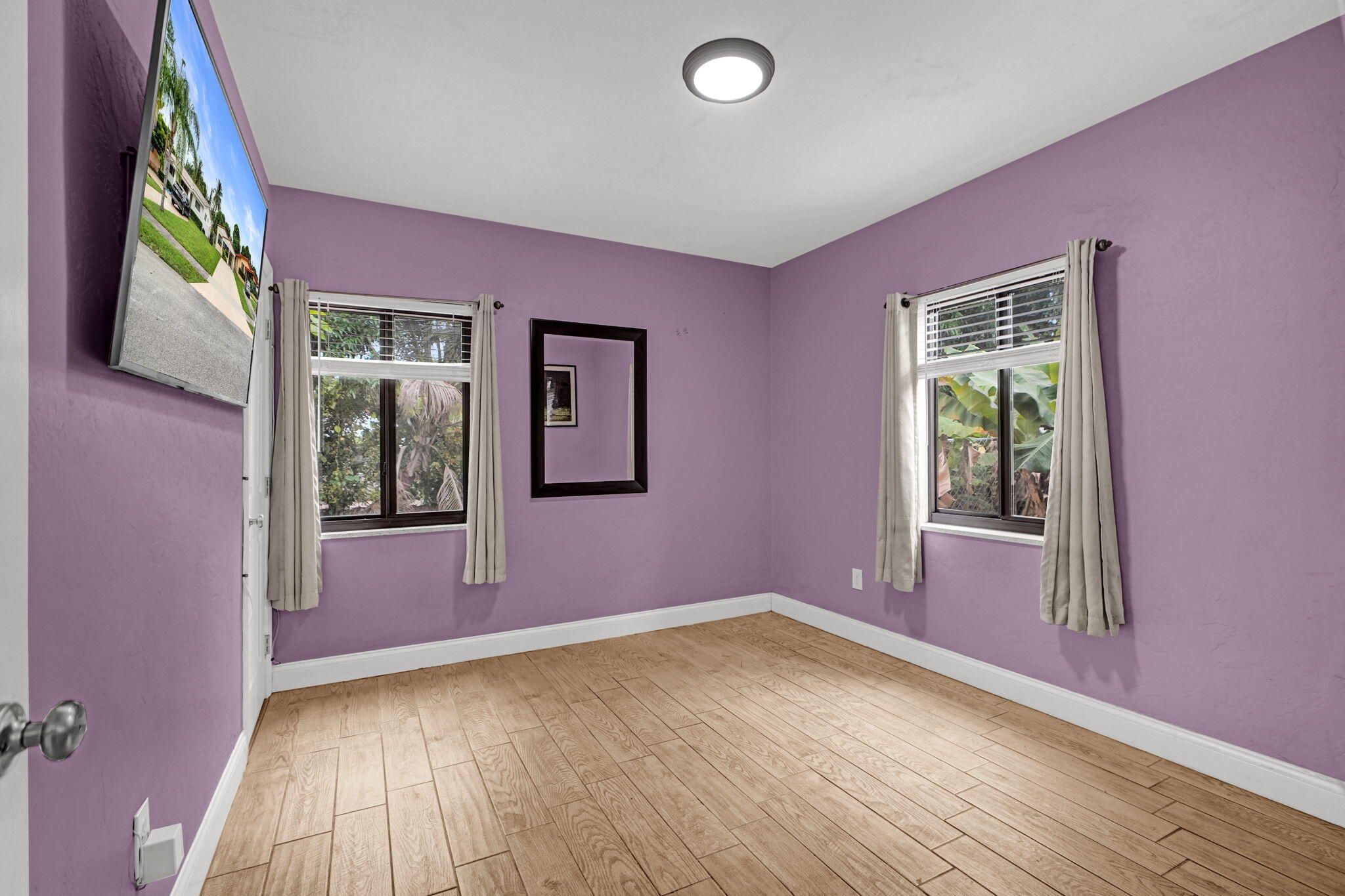 1532 NE 173rd St North Miami Beach, FL 33162