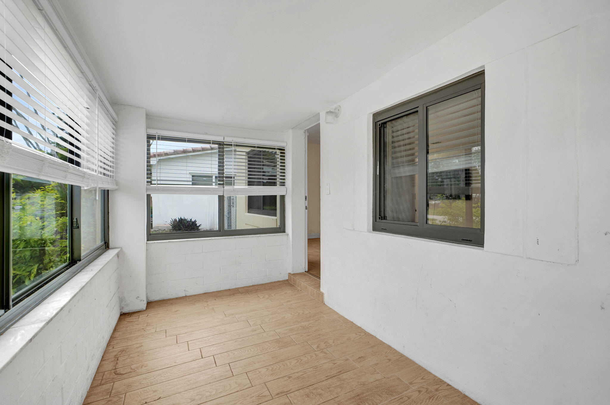 1532 NE 173rd St North Miami Beach, FL 33162
