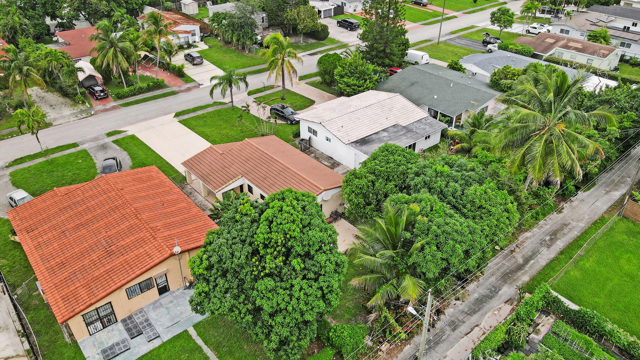 1532 NE 173rd St North Miami Beach, FL 33162