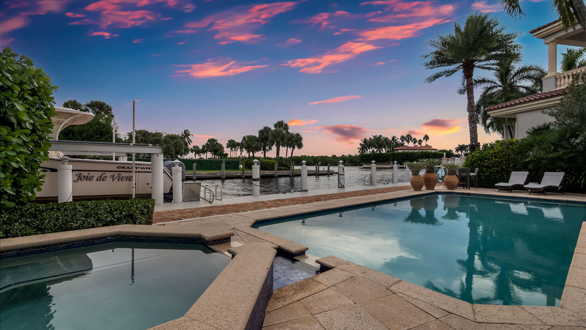 1014 Grand Ct Highland Beach, FL 33487