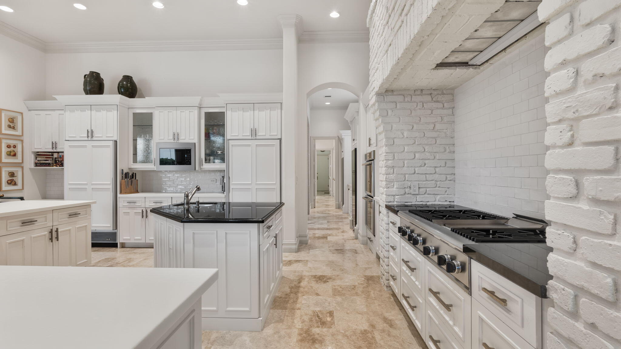 1014 Grand Ct Highland Beach, FL 33487