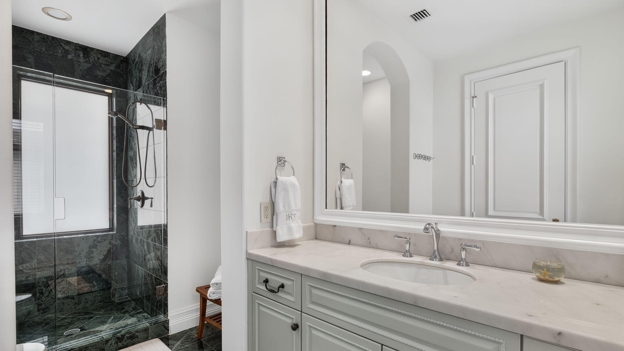 1014 Grand Ct Highland Beach, FL 33487