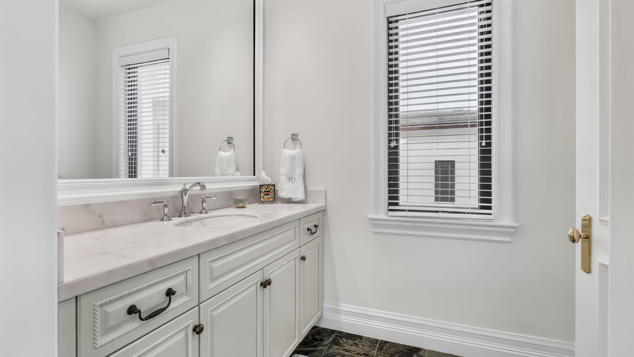 1014 Grand Ct Highland Beach, FL 33487