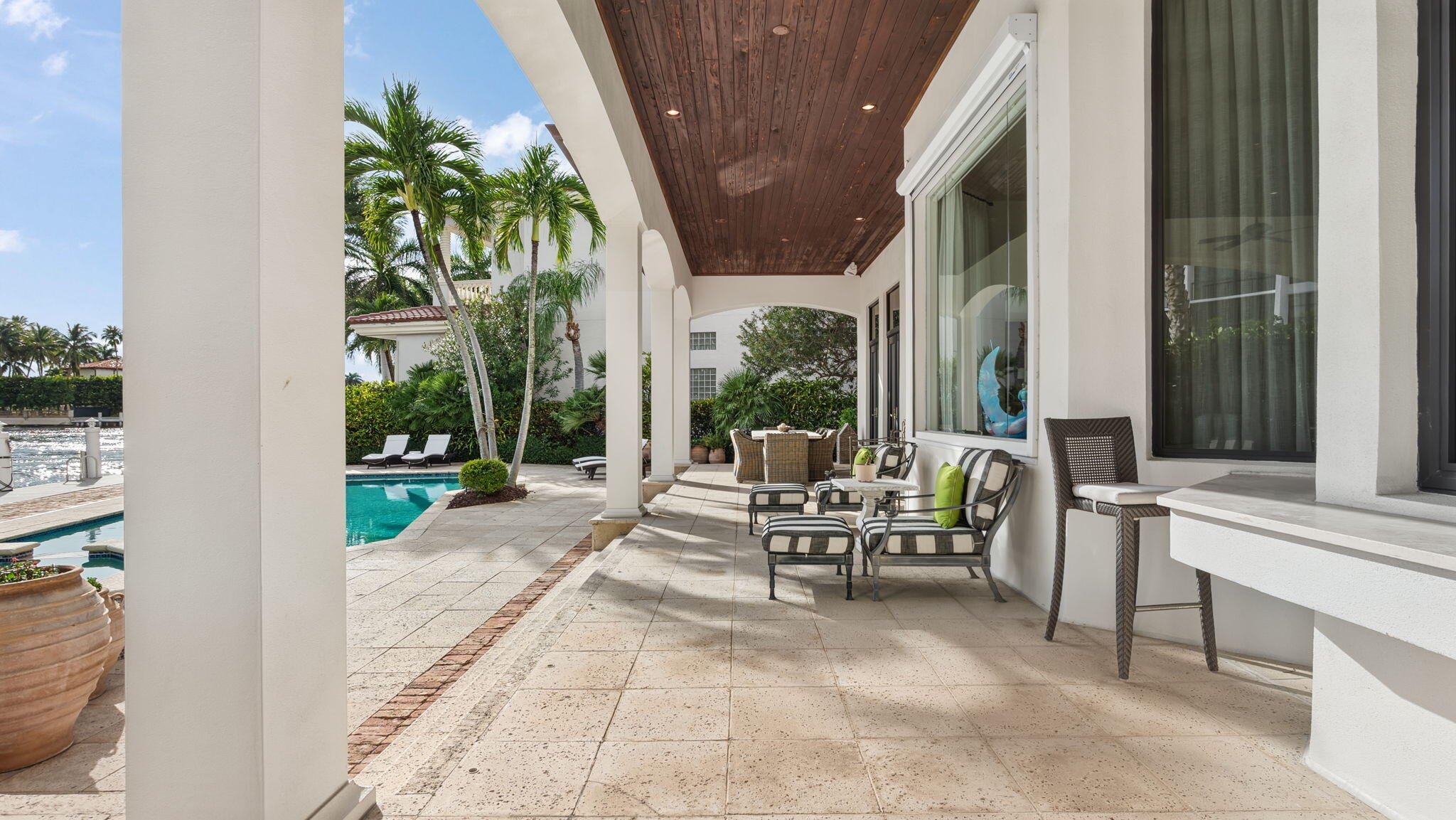 1014 Grand Ct Highland Beach, FL 33487