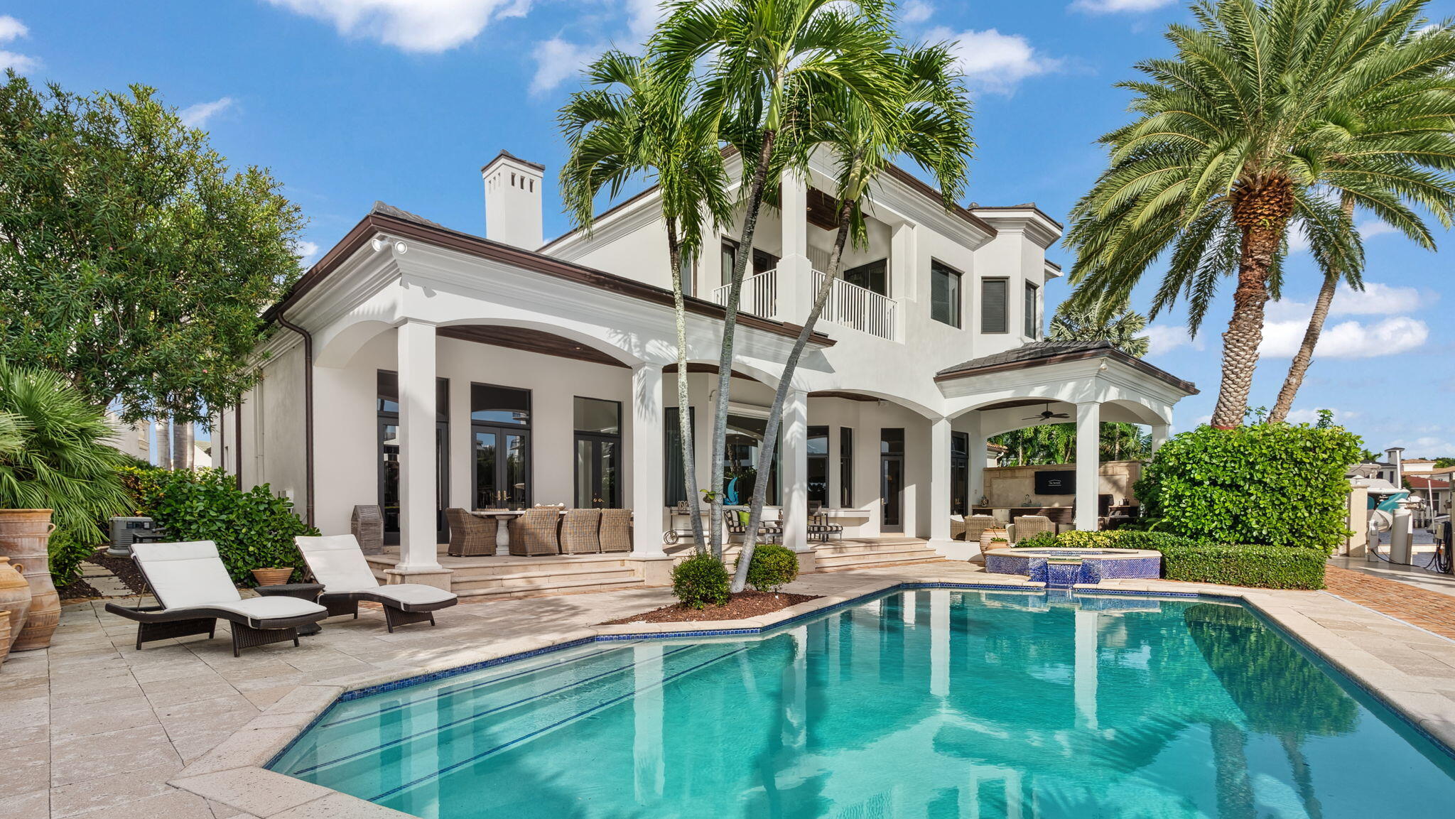 1014 Grand Ct Highland Beach, FL 33487