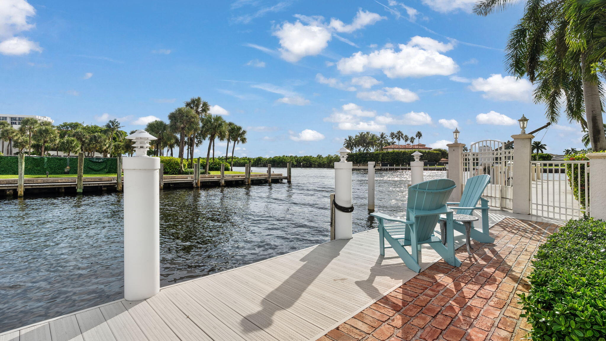 1014 Grand Ct Highland Beach, FL 33487