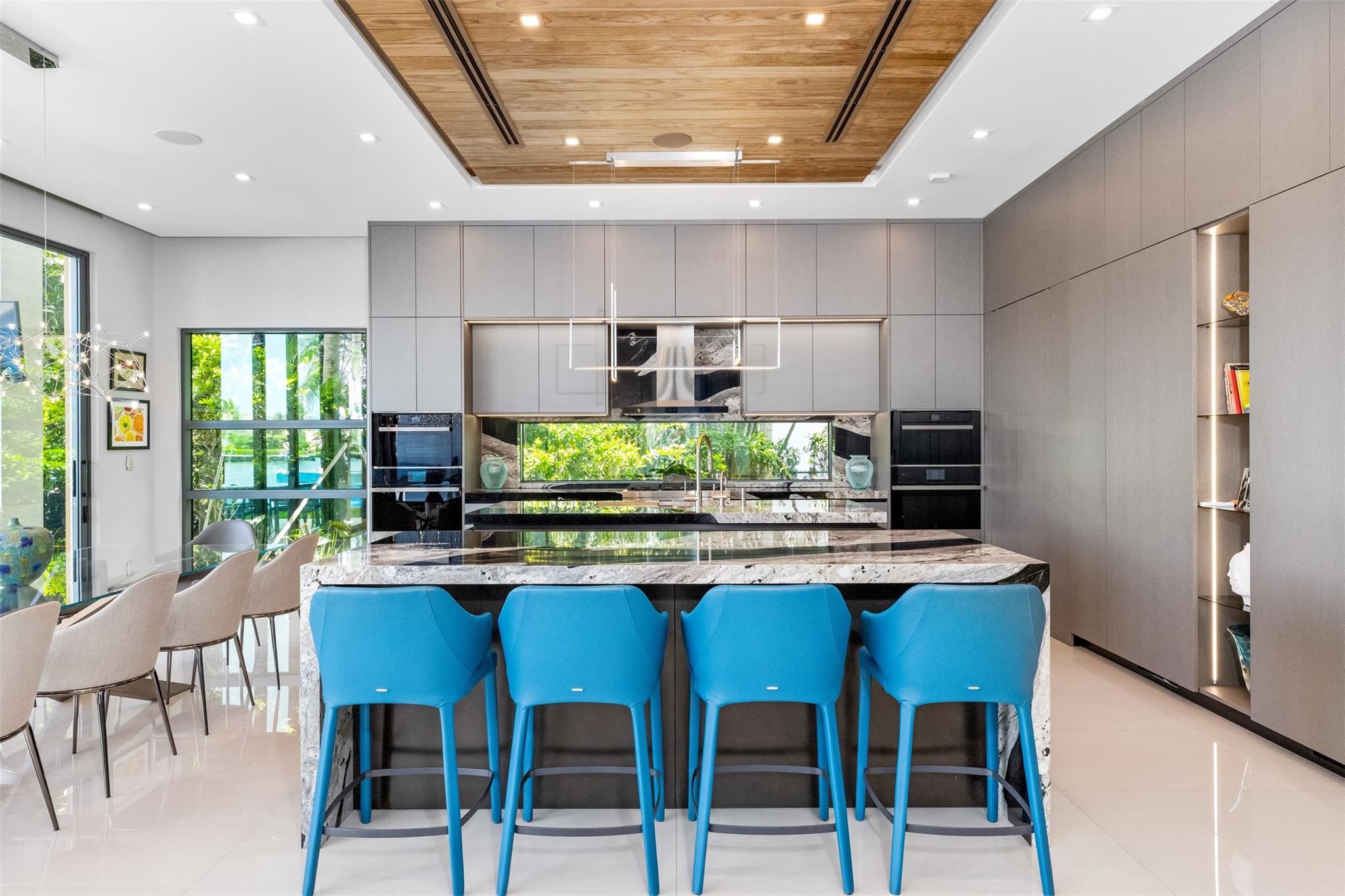 34 Minnetonka Rd,Sea Ranch Lakes, FL 33308