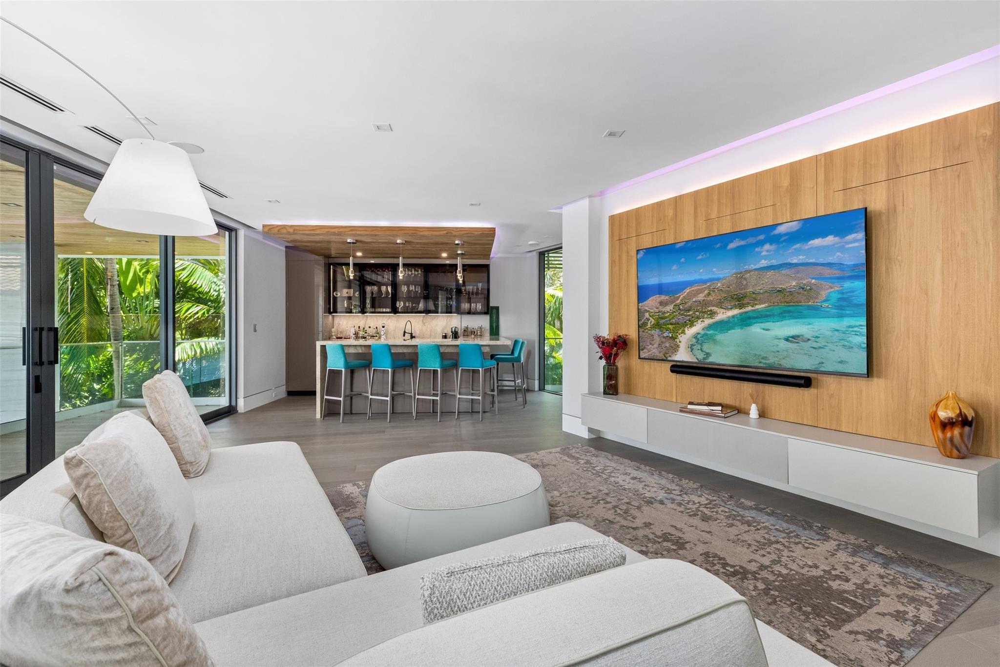 34 Minnetonka Rd,Sea Ranch Lakes, FL 33308