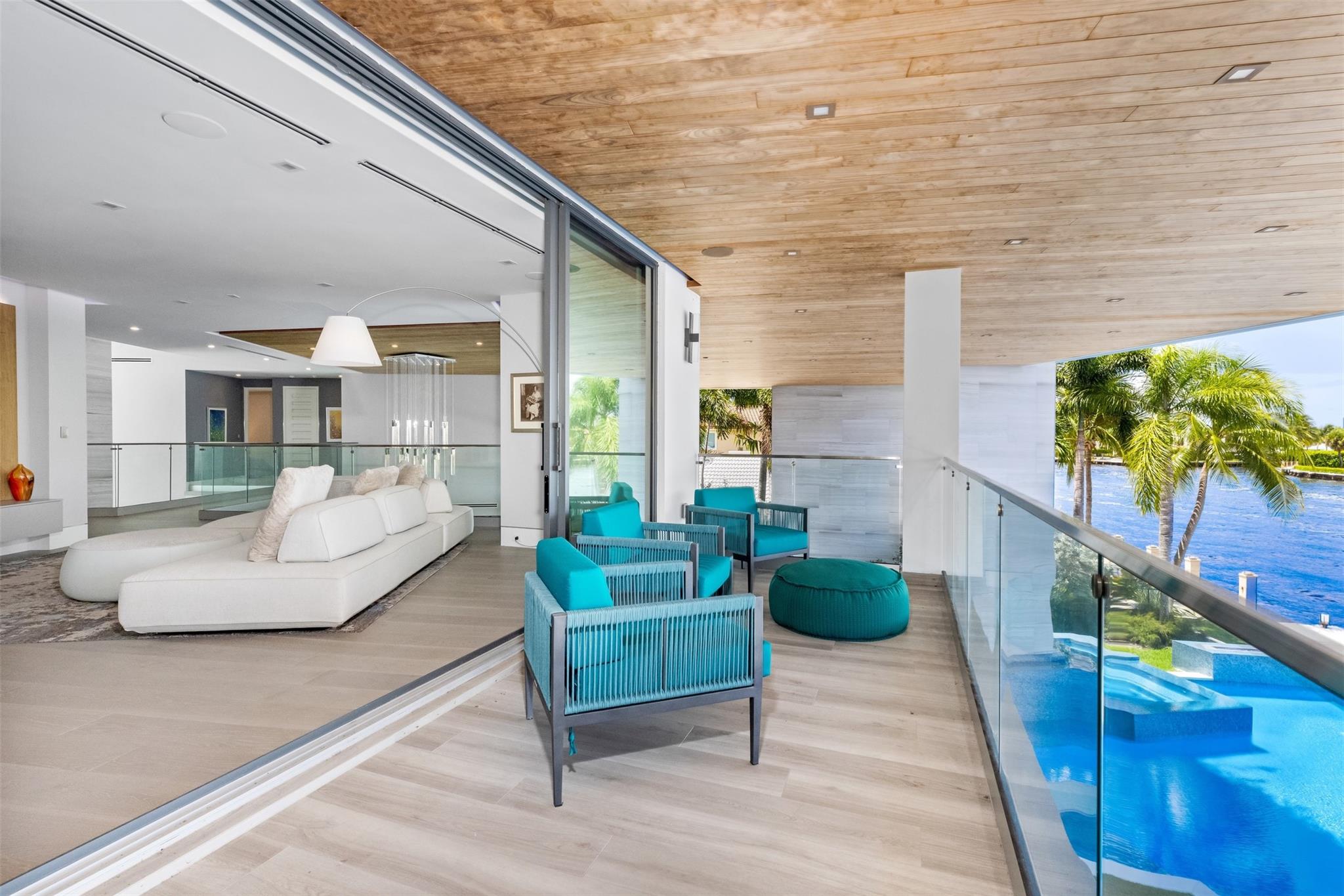 34 Minnetonka Rd,Sea Ranch Lakes, FL 33308